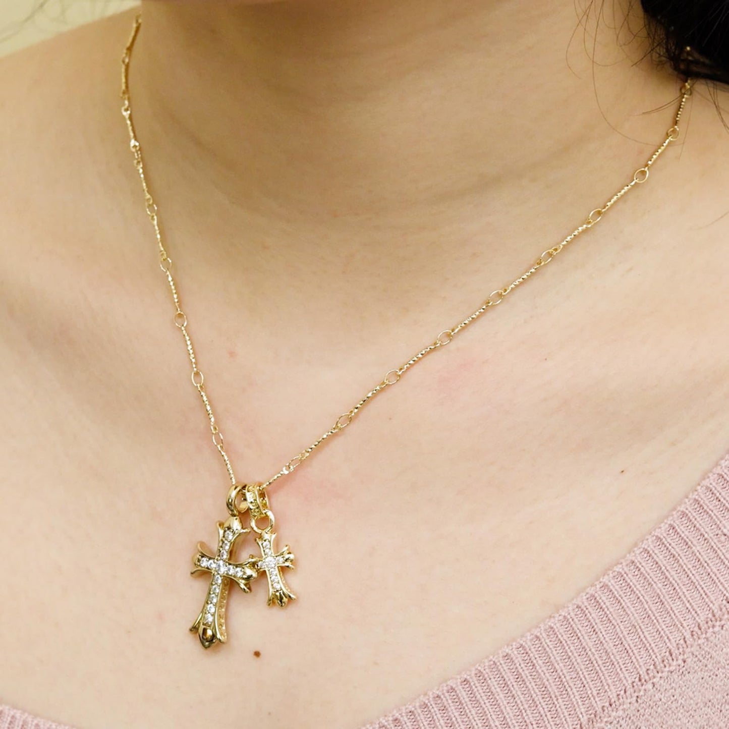 MAIKERDER Cross Necklace for Women,14K Gold Plated Cubic Zirconia Cross Pendant Necklace for Women Simple Layered Cross Necklaces for Women Non Tarnish