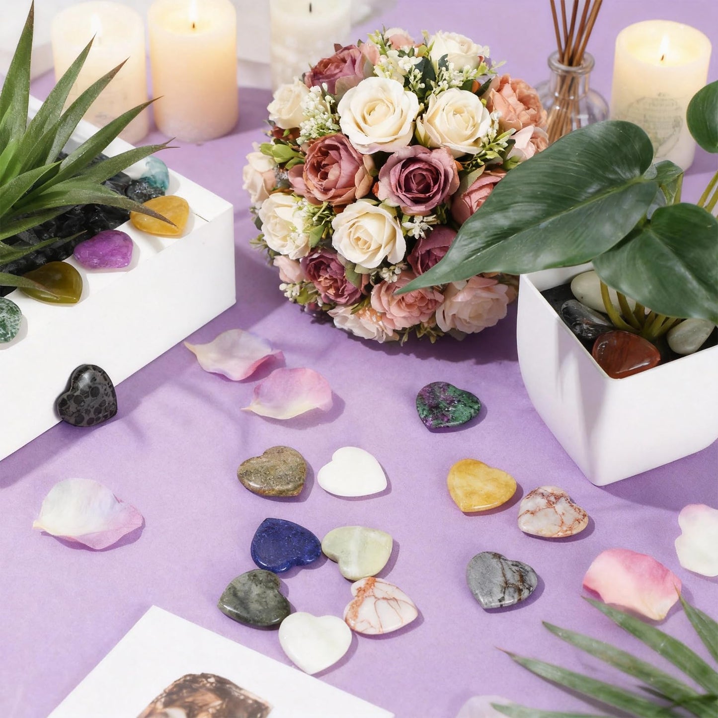 Nuenen 72 Pcs Natural Heart Shaped Crystal Stone 1 Inch Worry Stone Bulk Heart Palm Pocket Healing Carved Love Mini Gemstone Decor for Valentines Witchcraft Meditation