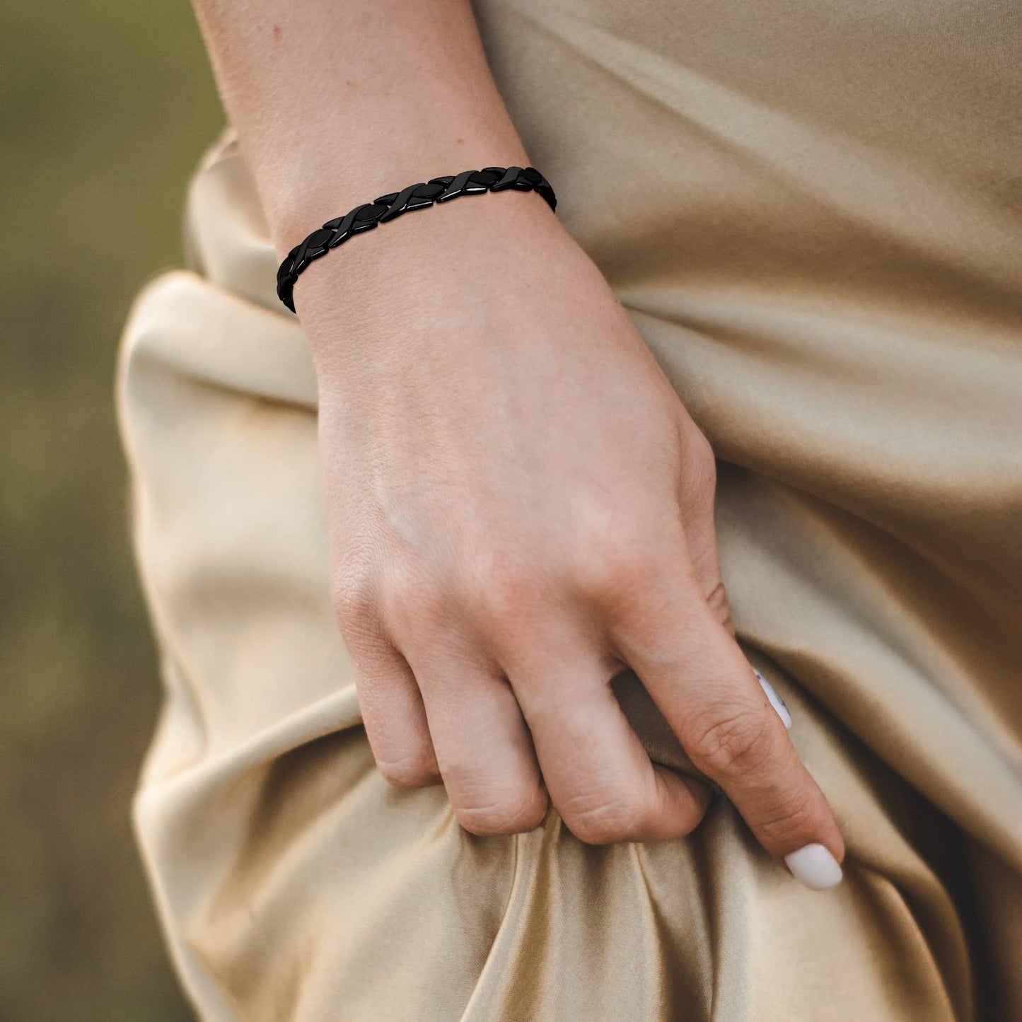 Feraco Magnetic Bracelet for Women Titanium Steel Magnetic Therapy Bracelet with Neodymium Magnets, Unique X Shape Links (Black)