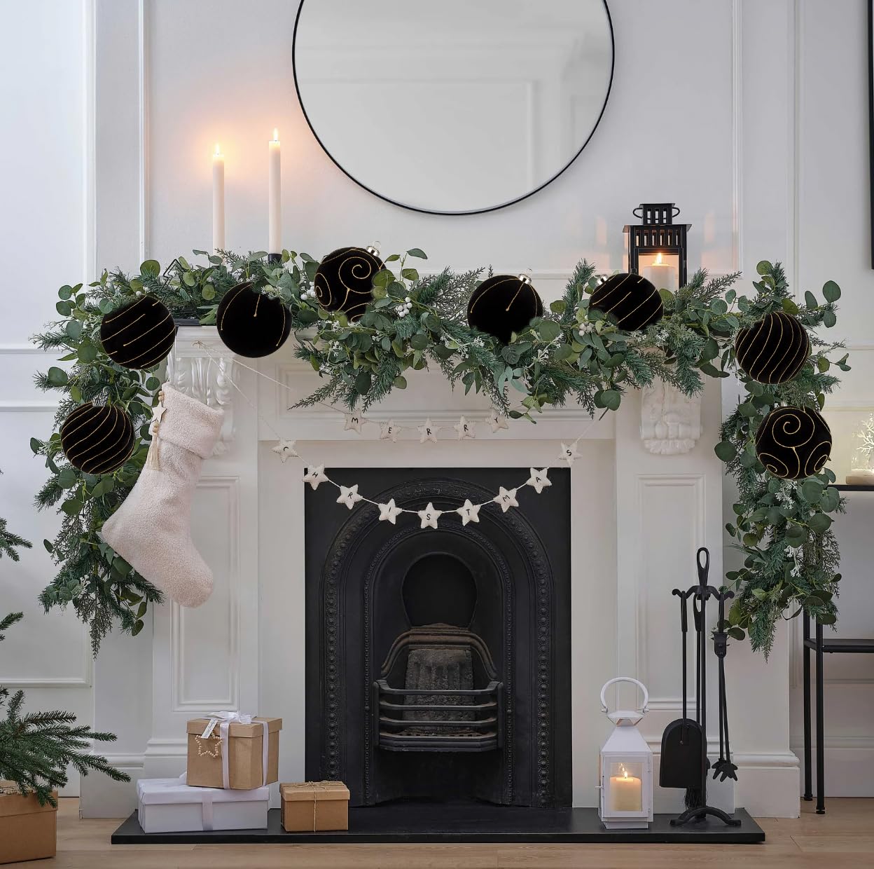 Velvet Christmas Ornaments Large Christmas Balls Ornament 4.7" Black Velvet Ornaments for Christmas Tree Balls Xmas Wedding Holiday Halloween Party Big Flocked Decorative Hanging Ornament 4 Pcs