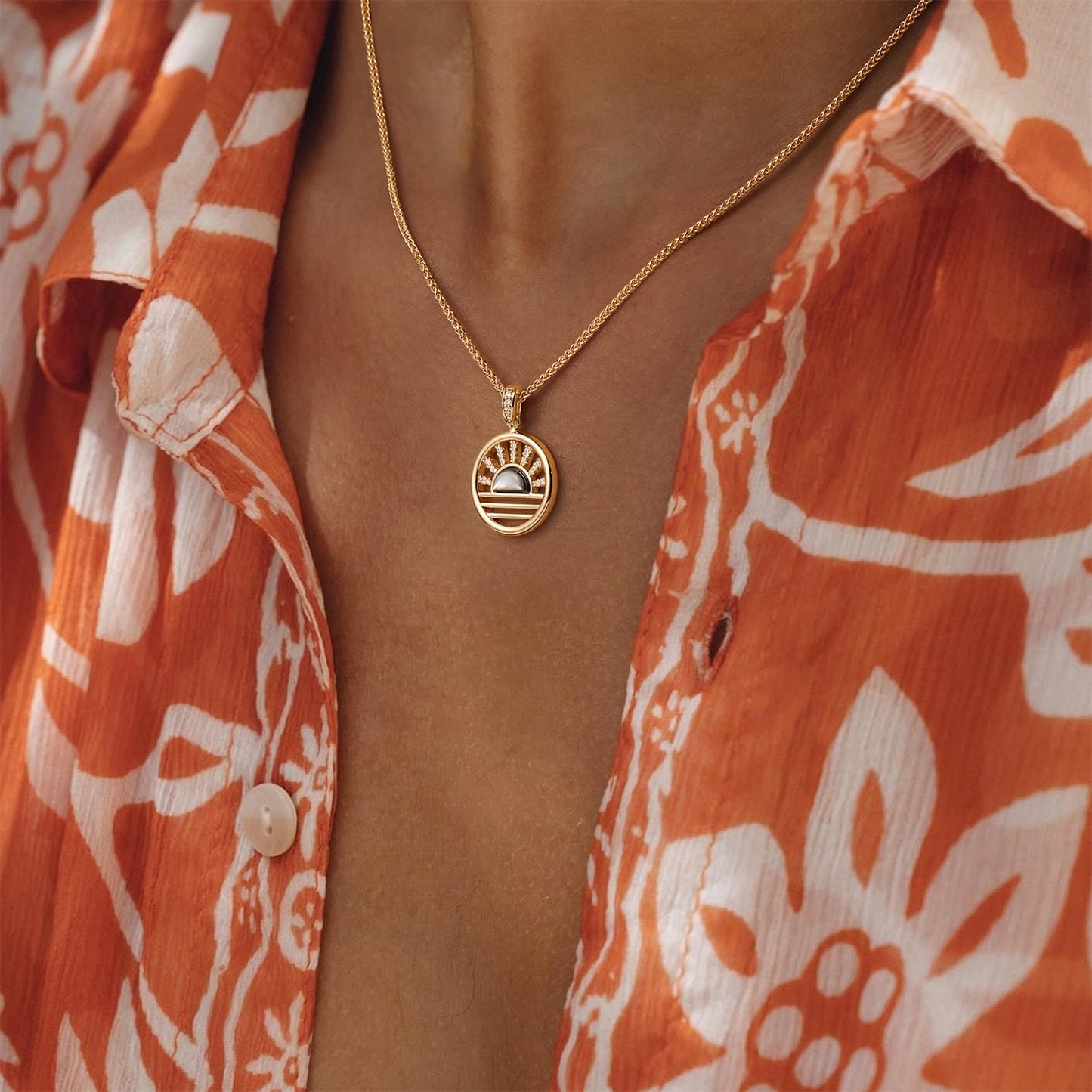 MYEARS Women Gold Necklace Sun Sunrise/Sunset Open Circle Pendant Black Mother of Pearl Cubic Zirconia 14K Simple Dainty Twisted Chain Everyday Summer Beach Jewelry