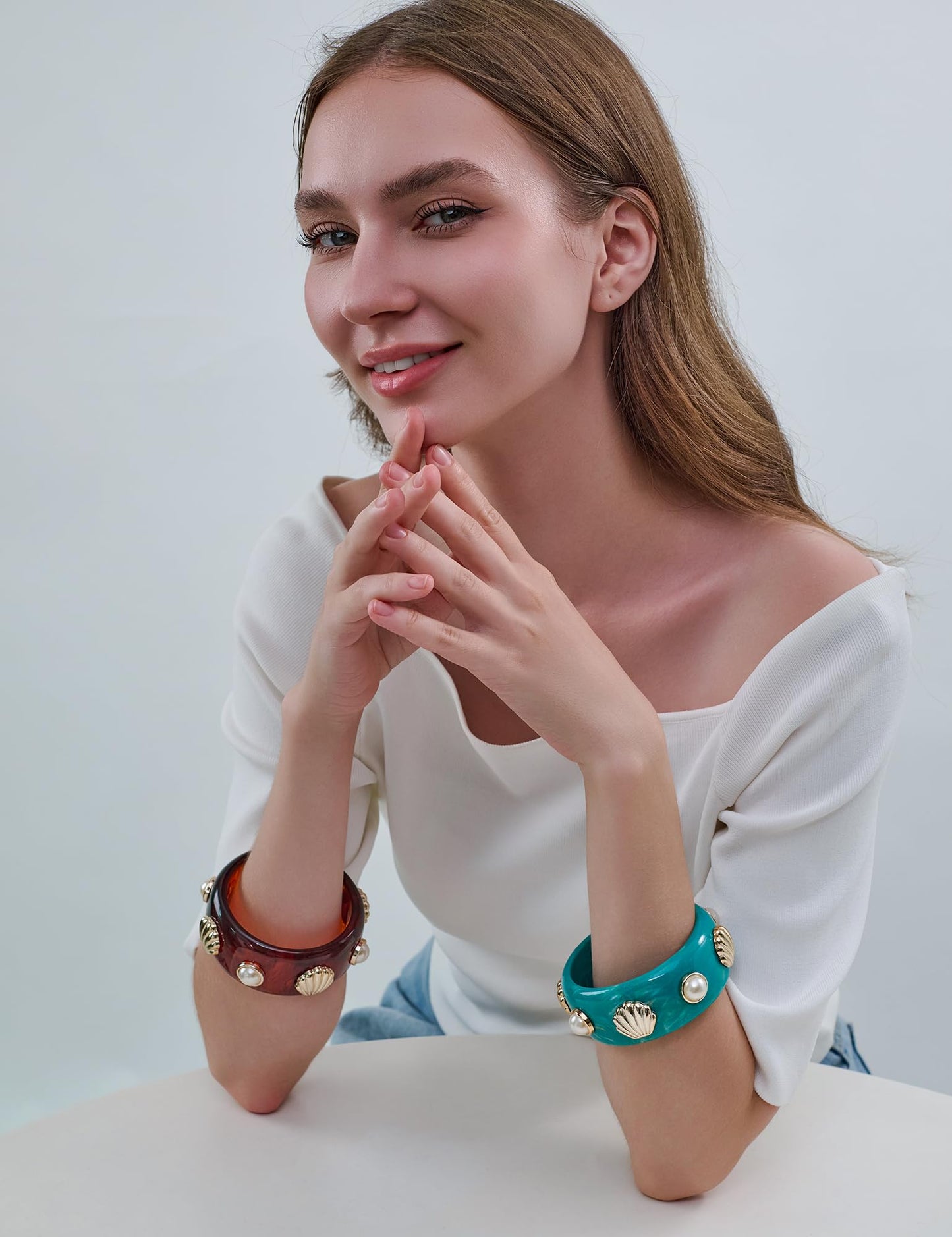 HUAYUNFANG Colorful Seashell Acrylic Resin Bracelet for Women Ocean Beach Shell Acrylic Bangle Chunky Acetate Mottled Plate Bangles Jewelry