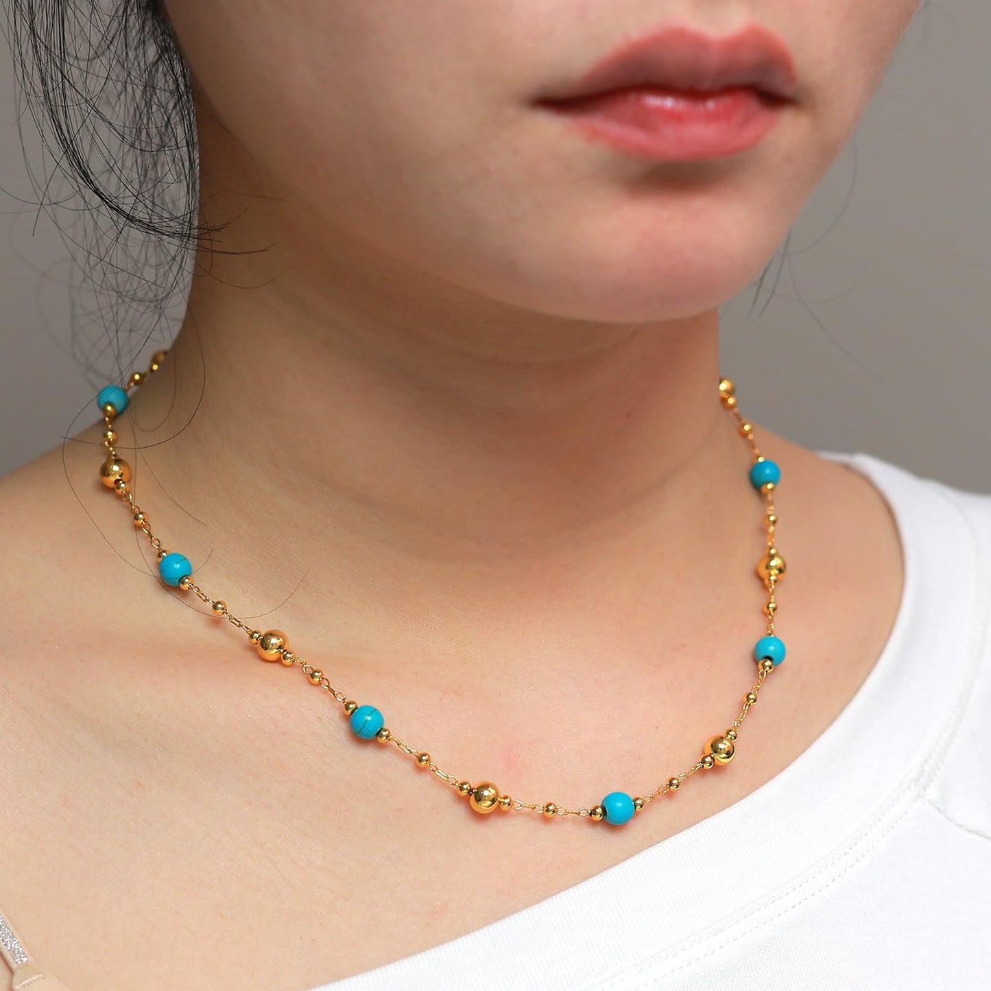 MAIKERDER Turquoise Necklaces for Women, 18K Gold Plated Dainty Turquoise Beaded Necklaces Handmade Beach Summer Boho Simple Bead Chain Choker Necklace for Women Western Jewelry Trendy Non Tarnish