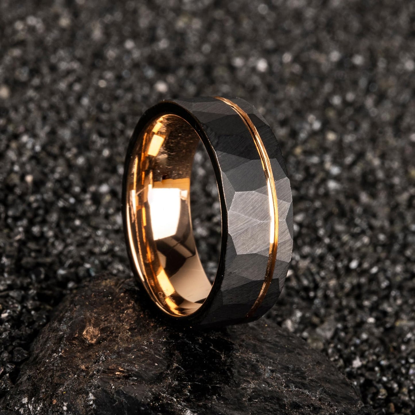 JEWPER 8mm Men Womens Wedding Band Tungsten Rings Black rose gold Fashion Promise Carbide Hammered groove design on outer ring Matte Finish Edge Comfort Fit Size(11)