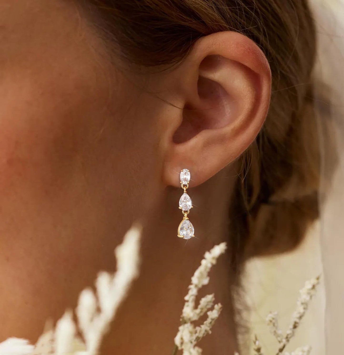 Lunvky 14K Gold Plated Dangle Earrings for Women Dainty Silver Drop Earring Trendy Long Dangling Wedding Bridesmaid Hoop Diamond Crystal Cute Earring Prom Jewelry Graduation Gifts