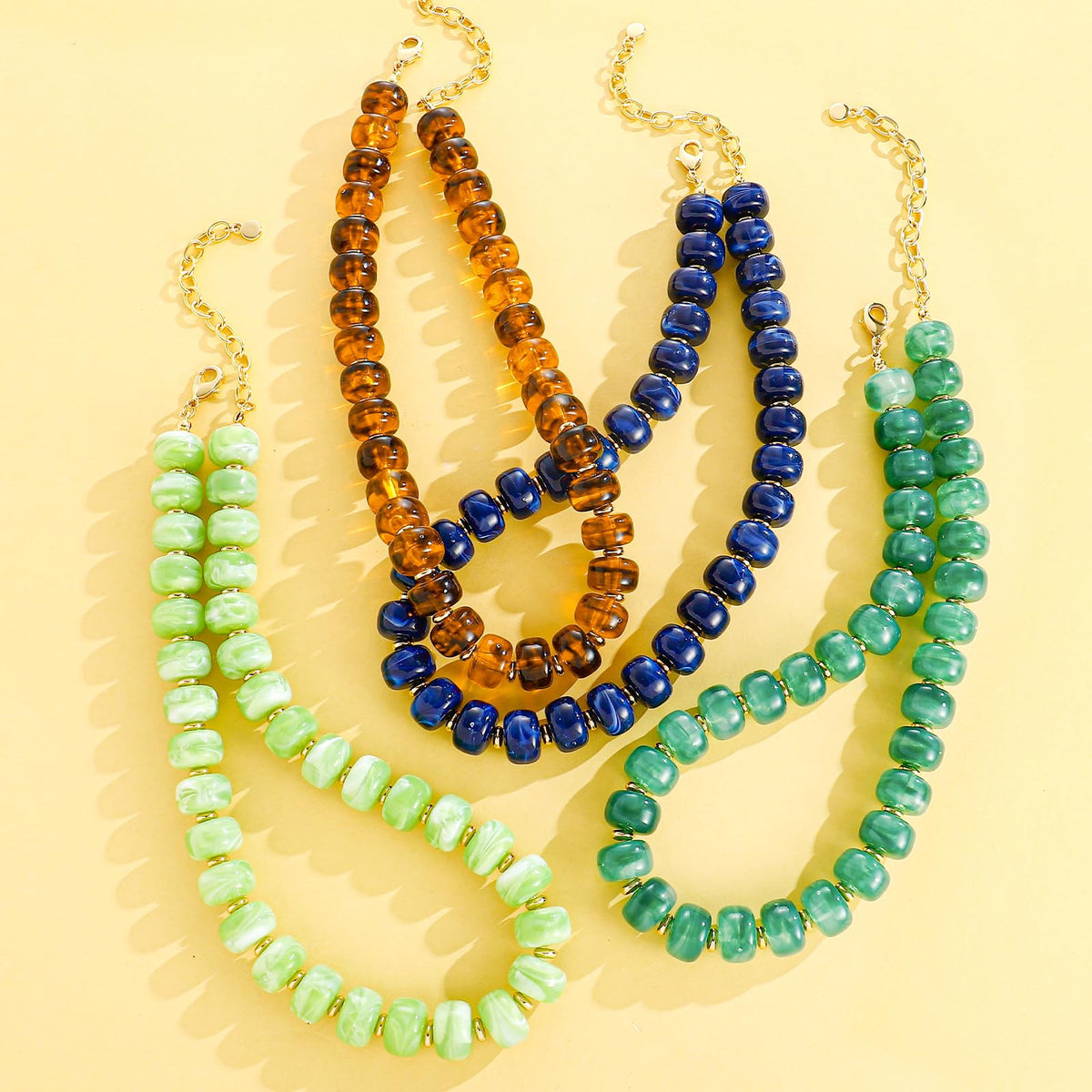 HolidayQbee Beaded Necklace for Women Boho Bead Chunky Necklace Big Bead Necklace Fashion Trendy Summer Green Resin Beaded Necklaces Jewelry Gifts