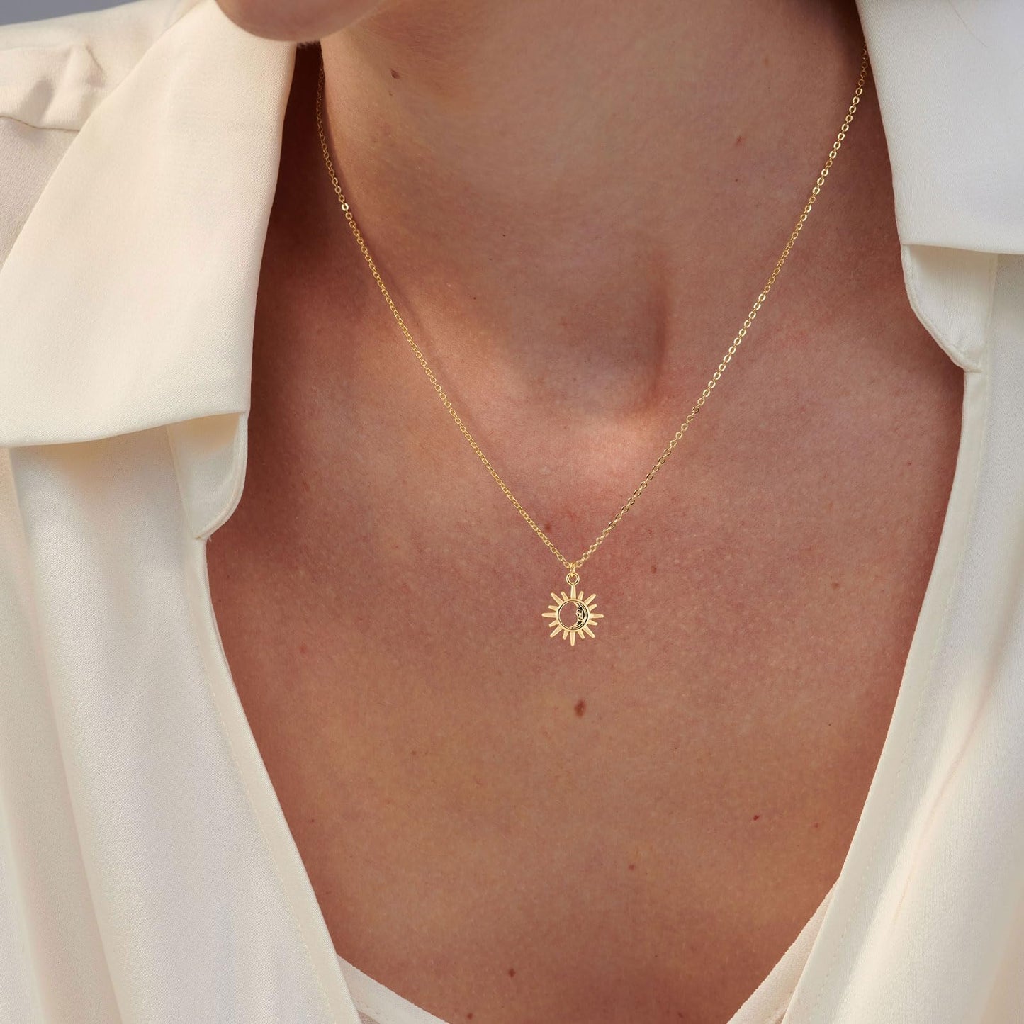VRIUA Sun Necklace for Women 14k Gold Plated Dainty Sun Pendant Necklace Simple Gold Moon Necklace Minimalist Jewelry