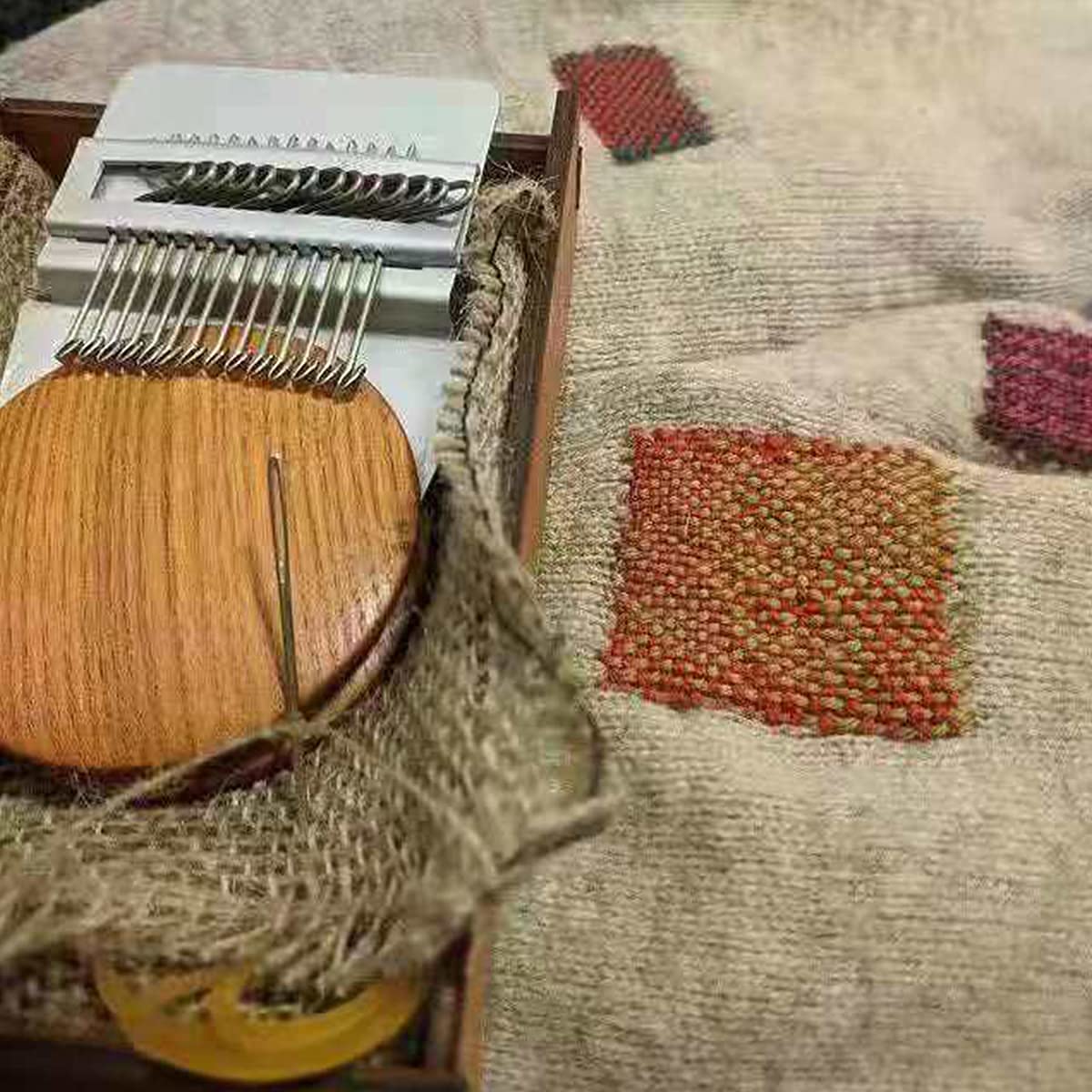 Rumexeng Small Weaving Loom, Wooden Speedweve Darning Loom Type Weave Tool, Convenient DIY Darning Machine for Mending Jeans and Clothes Quickly and Easily, Makes Beautiful Stitching (14 Hooks)