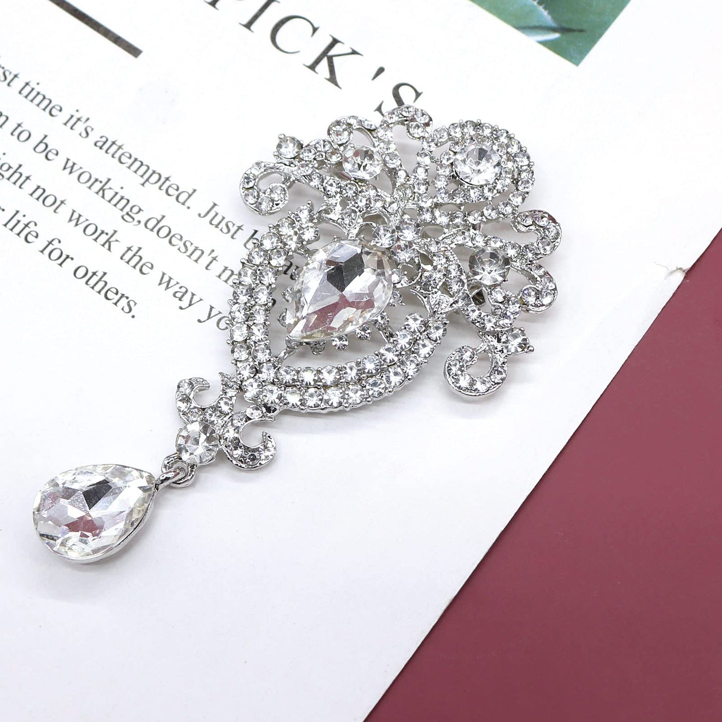 Retro Crystal Water Drop Brooch Fashion Beautiful Rhinestone Flower Brooches Pin for Women Girls Elegant Jewelry Gift(Water Drop)
