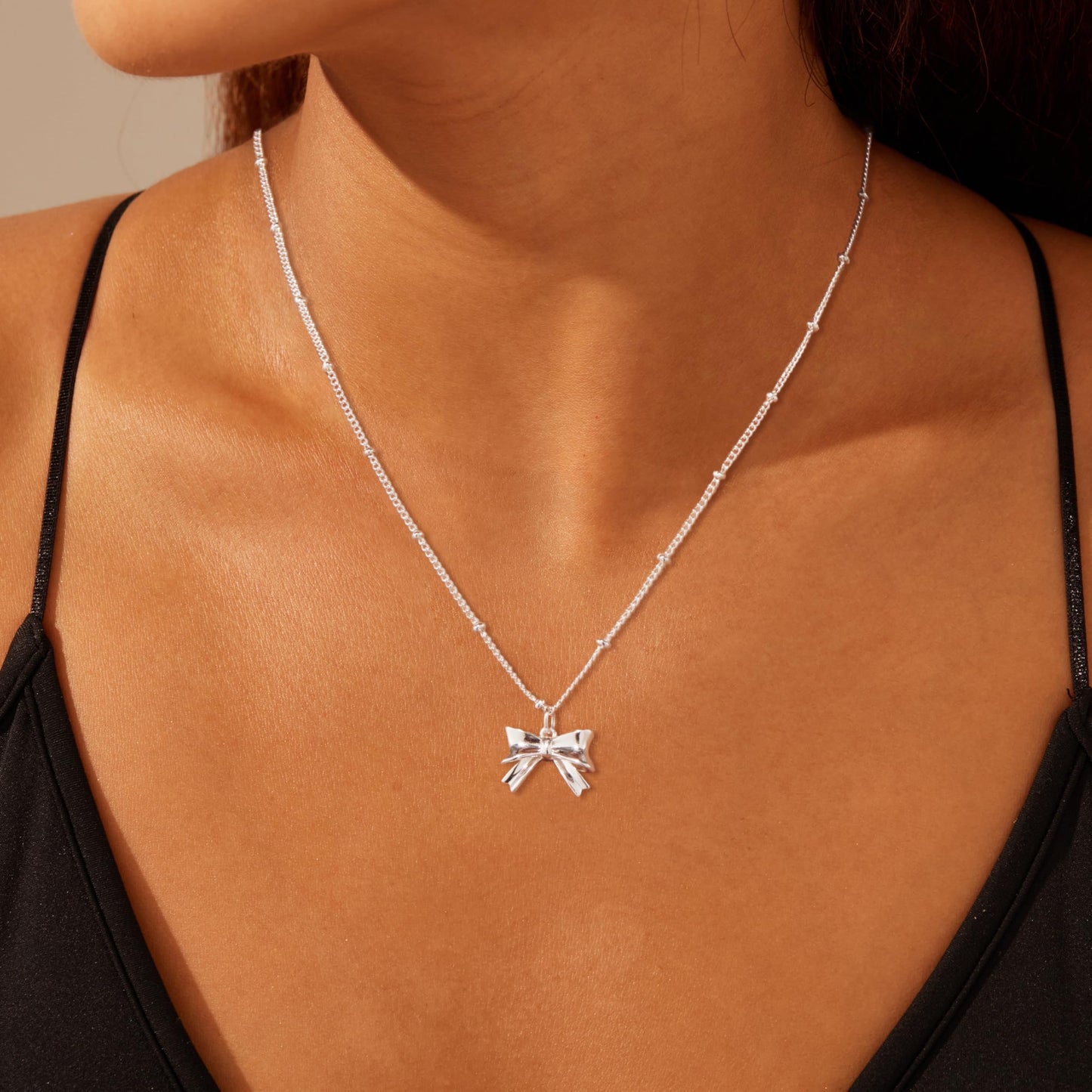Layered Silver Bow Necklaces for Women, Silver Plated Dainty Stackable Choker Necklaces for Women, Trendy Layering Small Bow Pendant Paperclip Thin Chain Necklace Set Jewelry Gifts for Women