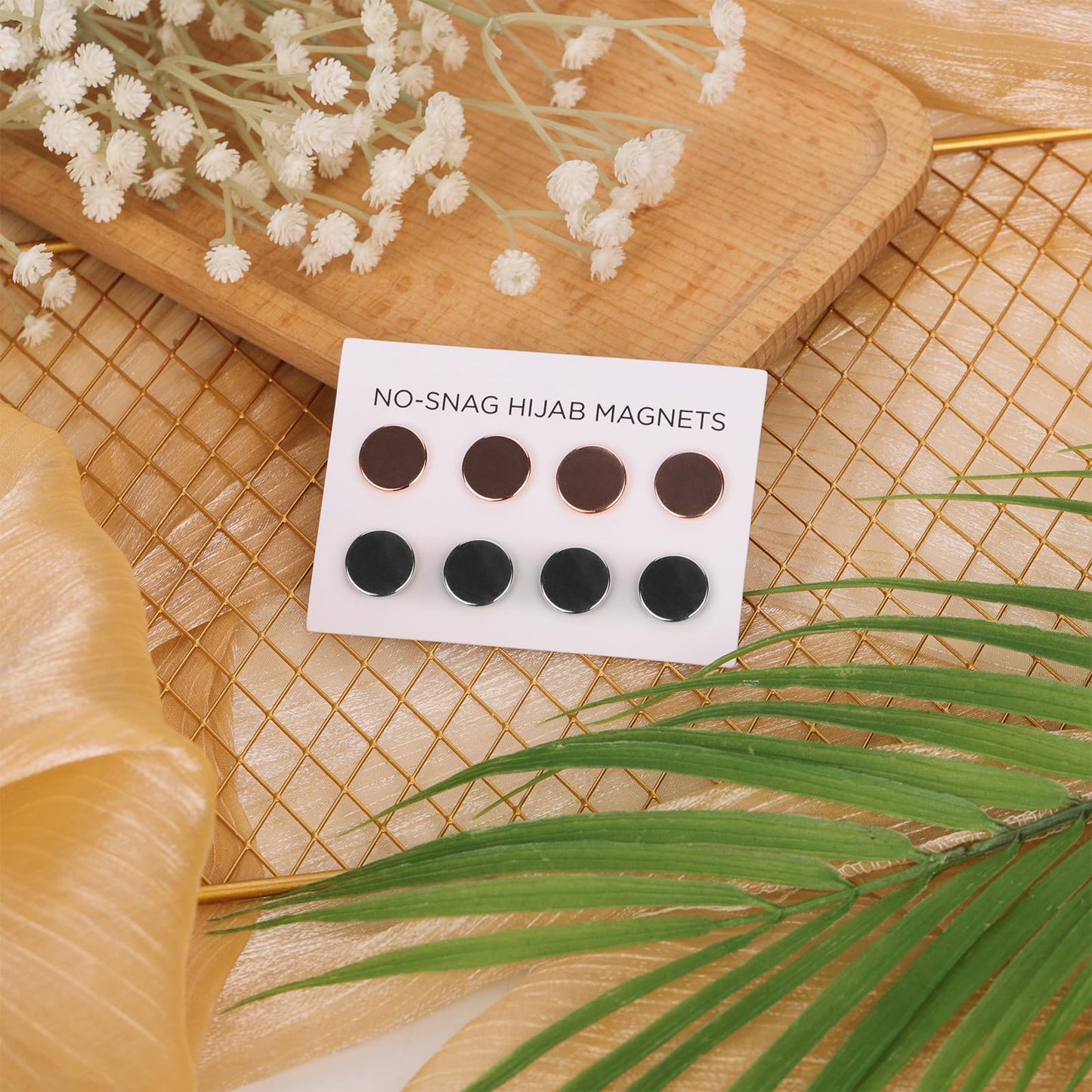 8pcs Hijab Magnetic Pins, Multi-Purpose Magnetic Scarf Clip no Snag Hijab Magnets Scarf Magnetic Clasp Strong Magnetic Hijab Pins Pinless Brooch for Women Clothes (Gold, Black)