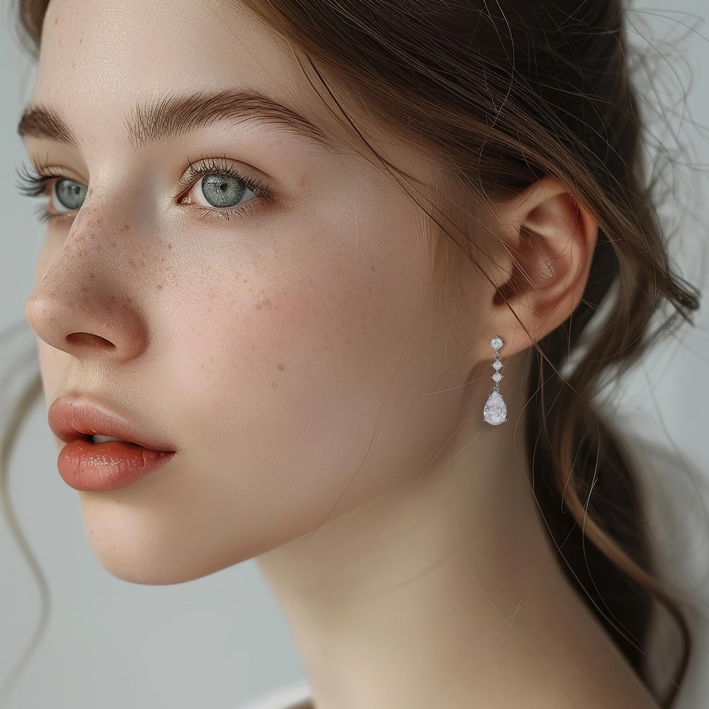 SBLING Cubic Zirconia Teardrop Earrings Wedding Earrings for Brides Bridesmaids, Bridal Dangle Earrings, Teardrop Crystal Drop earrings for Women Jewelry Gifts