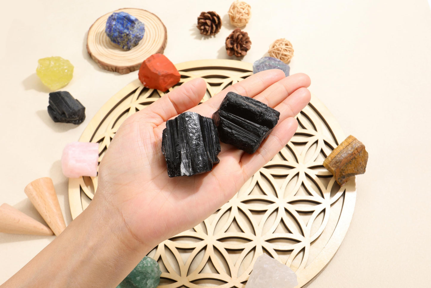 Jovivi 2pcs Raw Black Obsidian Crystals,Large 1.6-2.2" Healing Crystals Natural Rough Stones Crystal for Tumbling, Cabbing, Home Decoration, Polishing, Wicca & Reiki