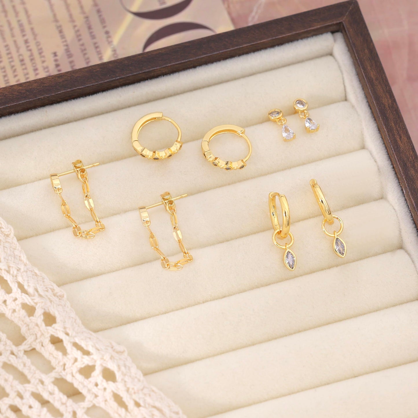 SELFROSE Gold Earrings Set For Women,Dainty Huggie Earring Stack 14K Gold Plated Chain Earrings Hypoallergenic Drop Dangle Earrings for Women Trendy Cute Fashion Small Hoops Fashion Jewelry