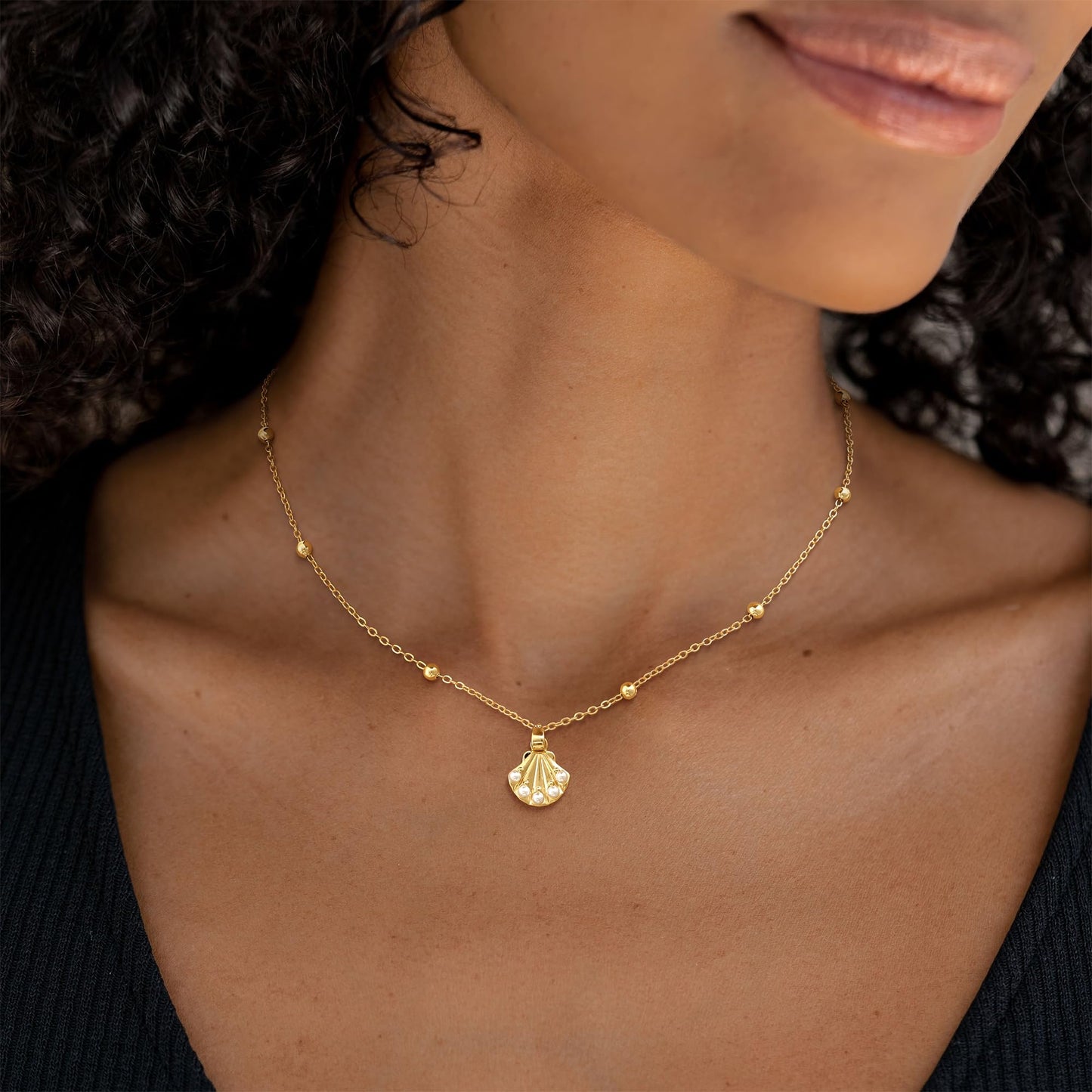 Picuzzy 14K Gold Plated Seashell Pendant Necklace for Women Trendy, Sea Shell Beach Necklace Ocean Coastal Tropical Nautical Vacation Summer Jewelry Pearl Accessories for Women
