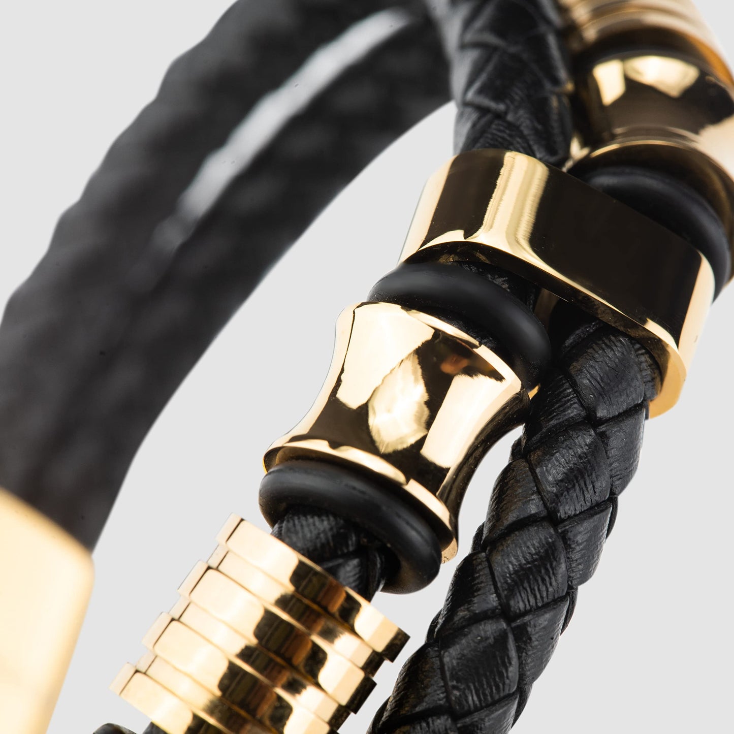SERASAR Mens Bracelets 23cm Gold Gift Box Genuine Leather Cowhide Braided Adjust Able Magnetic Clasp Multi Layer Wrap Jewellery Rope Man Mans Male Band Jewelry Accessories