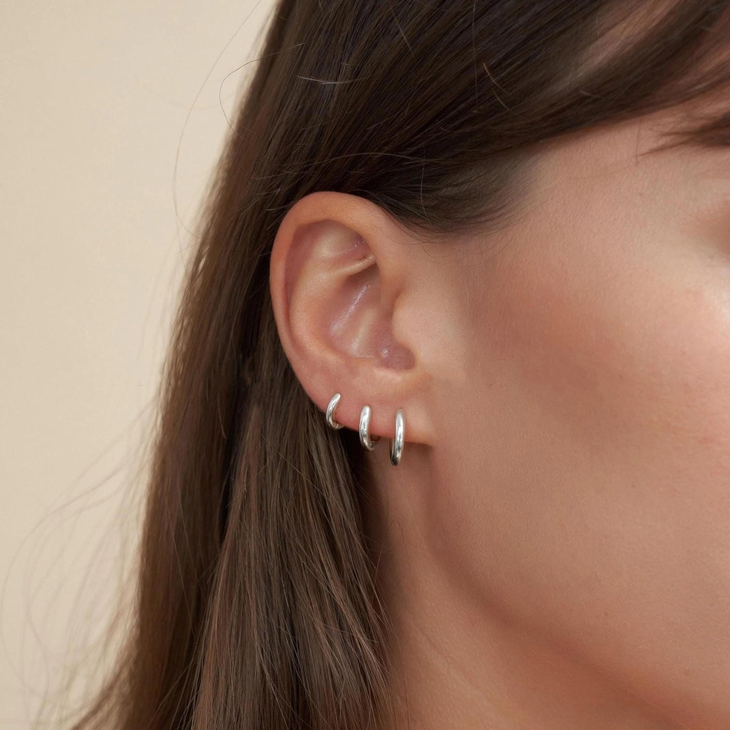 Gokeey 316L Surgical Stainless Steel Silver Huggie Hoop Earrings 6mm 8mm 10mm 11mm 12mm 14mm, Hypoallergenic Earrings Silver Hoops Cartilage Helix Lobes Hinged Sleeper Earrings For Men Women