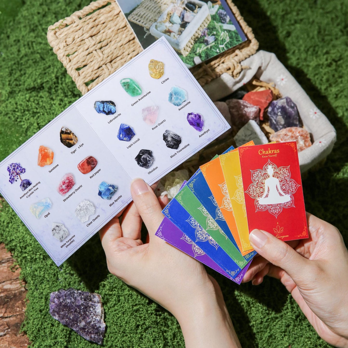 MYDAYS&DESIGN 18Pcs Crystals and Healing Stones Set in Rattan Box, 17 Raw Chakra Stones, 1 Amethyst Tree, Guide for Beginners, Meditation Yoga Home Decor, Healing Crystal Gifts for Women Mom Girl