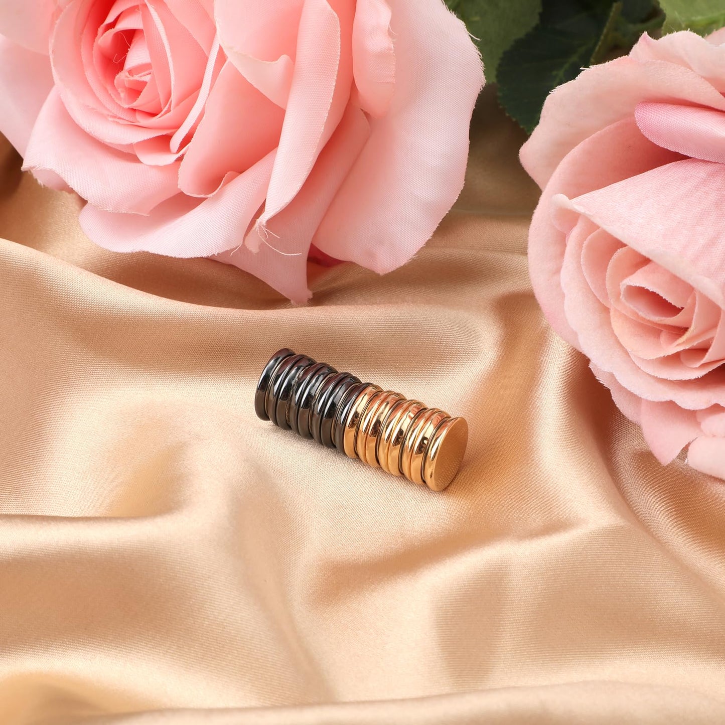 8pcs Hijab Magnetic Pins, Multi-Purpose Magnetic Scarf Clip no Snag Hijab Magnets Scarf Magnetic Clasp Strong Magnetic Hijab Pins Pinless Brooch for Women Clothes (Gold, Black)