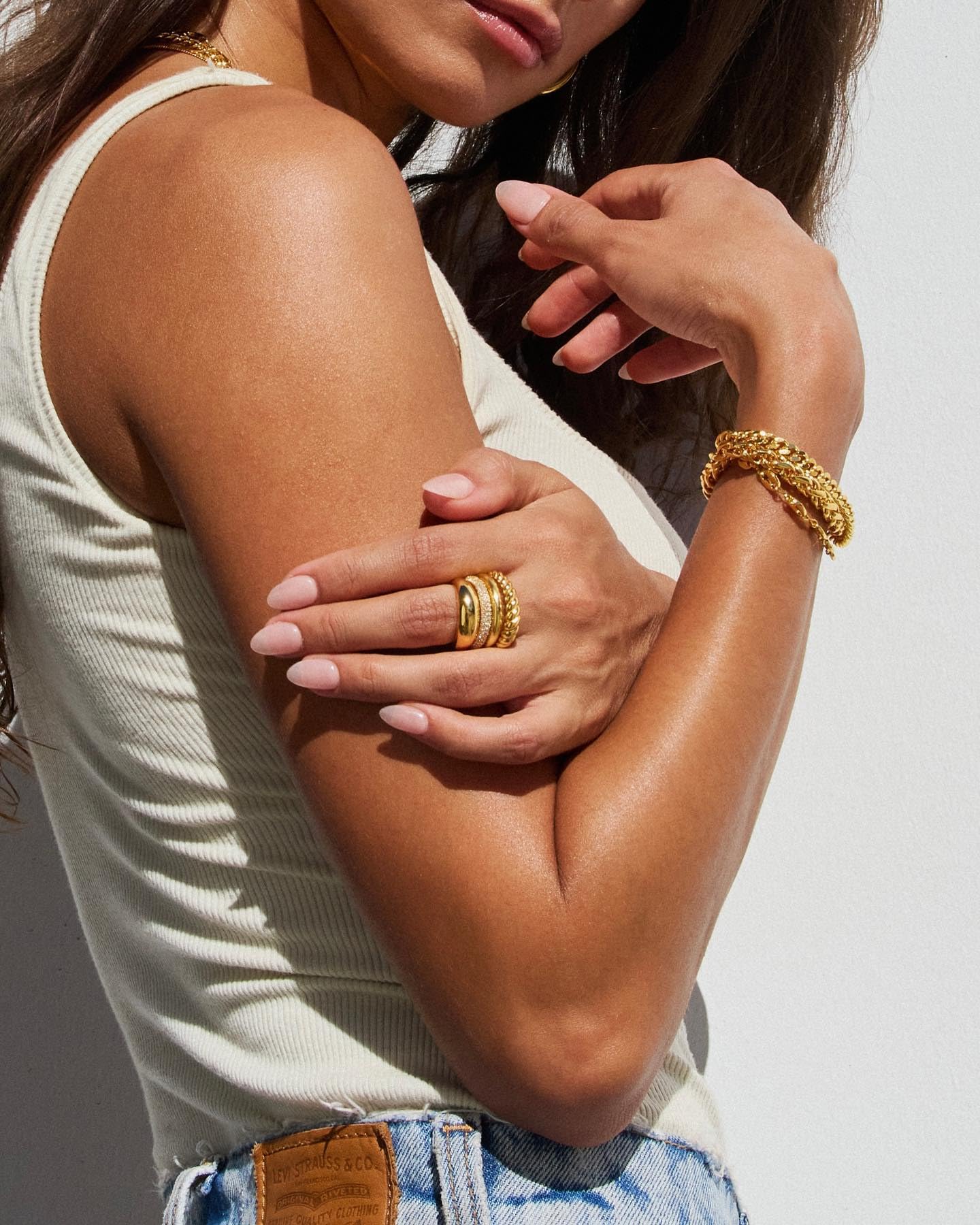 CONRAN KREMIX Chunky Gold Bracelets for Women Waterproof,Dainty 14K Gold Plated Chain Bracelet Stake,Trendy Gold Jewelry