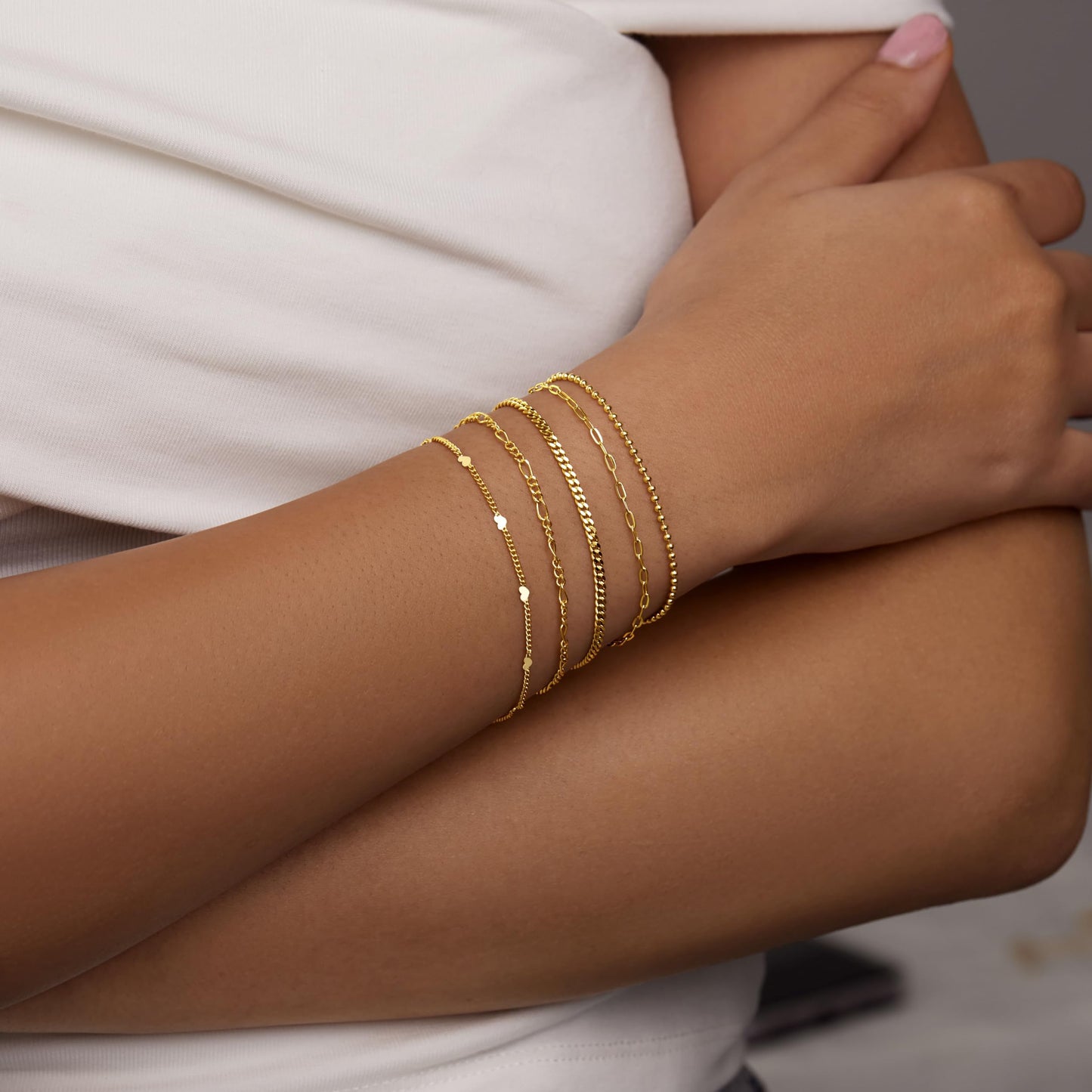 Gold Bracelets for Women Waterproof, Gold Dainty Jewelry Sets Gifts for Women, Stackable Layered Simple Thin Beaded/Cuban/Paperclip/Heart/Figaro Bracelets for Women Fashion Accessories