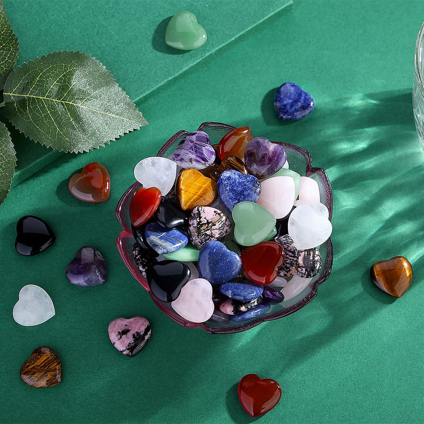 QINJIEJIE 20 PCS Fluorite Heart Healing Crystals Natural Polished Crystal Worry Stones Chakra Mini Cute Palm Love Gemstones Set Bulk Wholesale Reiki Energy Balancing Meditation Valentine's Day Gift