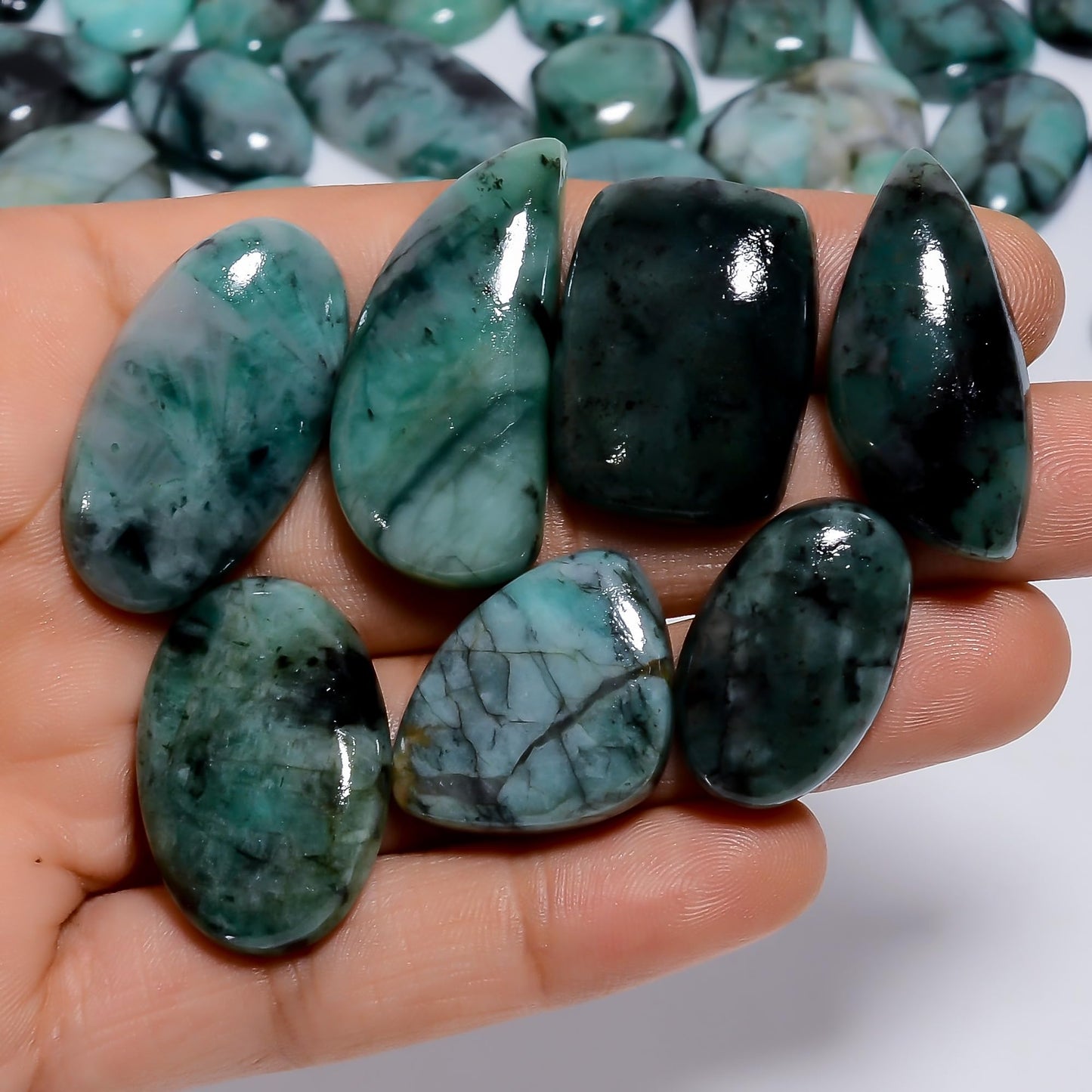 Natural Green Emerald Gemstone- Healing Crystals for DIY Jewelry Making -Loose Natural Cabochon -Perfect for Crafting Unique Jewelry Designs Gift for Her, Mother and Wife (5 pcs, 25-35 mm)