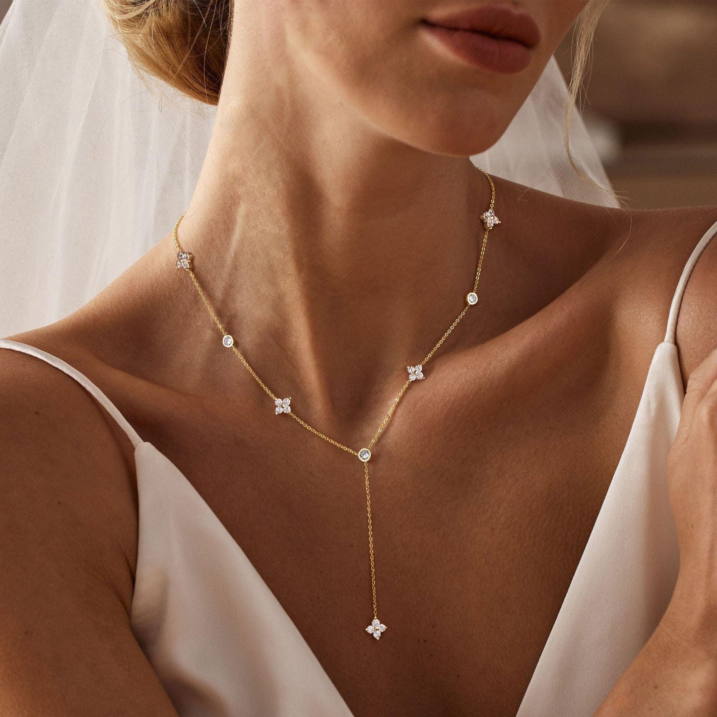 HLJEO Long Necklaces For Women, Dainty Gold Necklace 14K Gold Plated Long Clover Lariat Necklace Simple Gold Necklaces for Women Trendy Statement Prom Drop Necklace Summer Body Chain Prom Jewelry