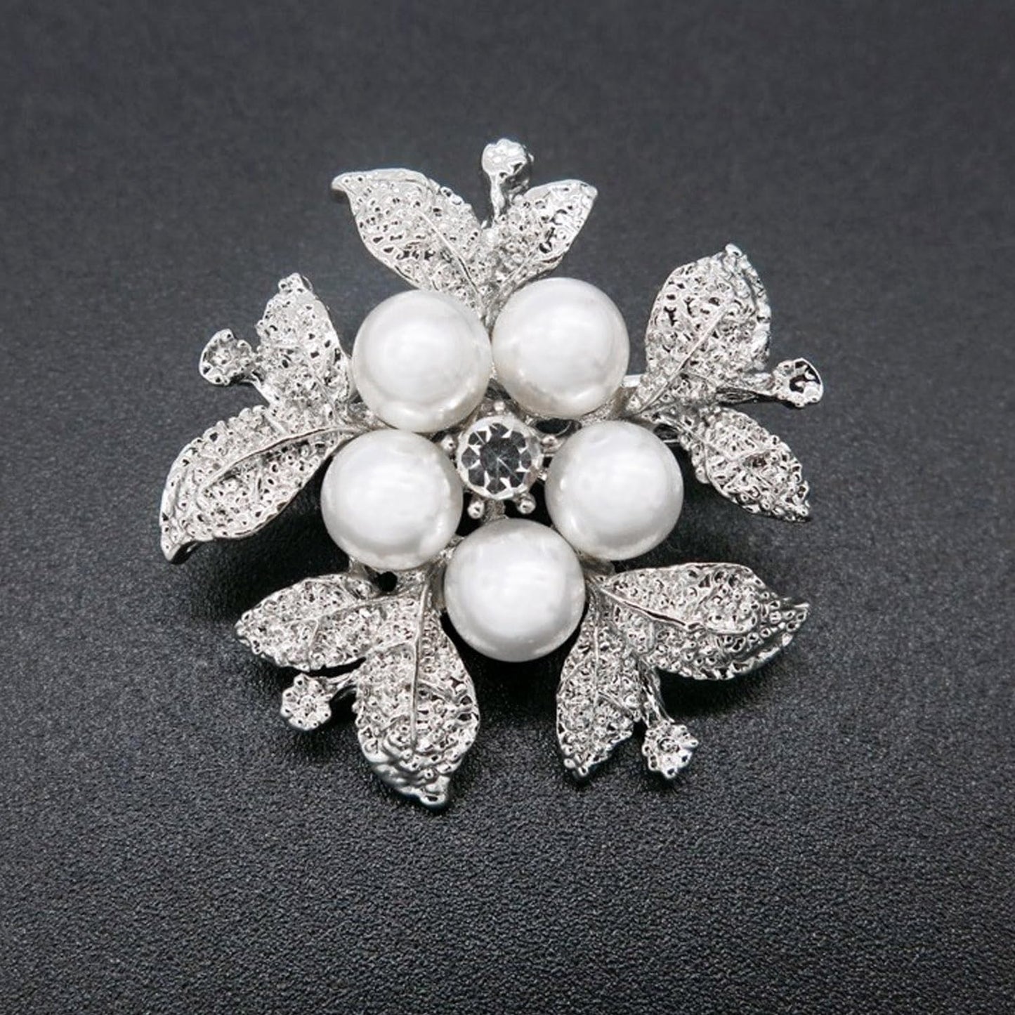 Flower Crystal Brooches Pins Fashion Beautiful Created Rhinestone Floral Brooch Good Idea for Party Dance Wedding Banquet for Elegant Women Girl (Silver Pearl Flower)