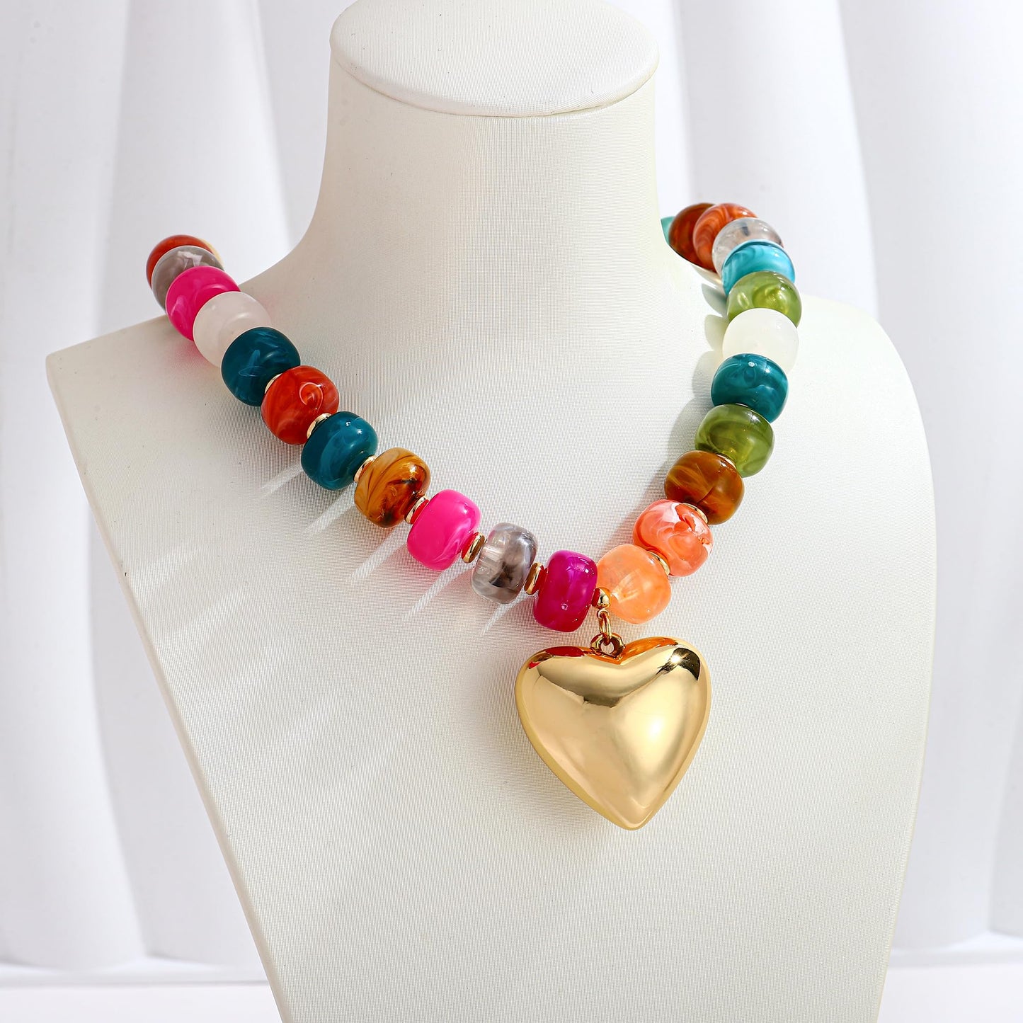 ENSKEFEN Colorful Beaded Necklace Chunky Heart Necklaces for Women Stylish Gold Puffy Heart Pendant Necklace Vibrant Resin Acrylic Beads Statement Necklaces