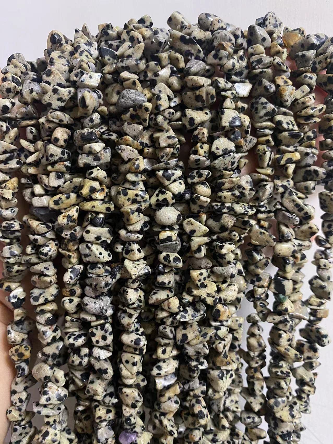 PLTbeads 7-8mm Natural Dalmatian Jasper Gemstone Chips Beads Healing Crystals Waist Bracelets Necklace Kit Irregular Stone DIY Crafts Design Jewelry Making