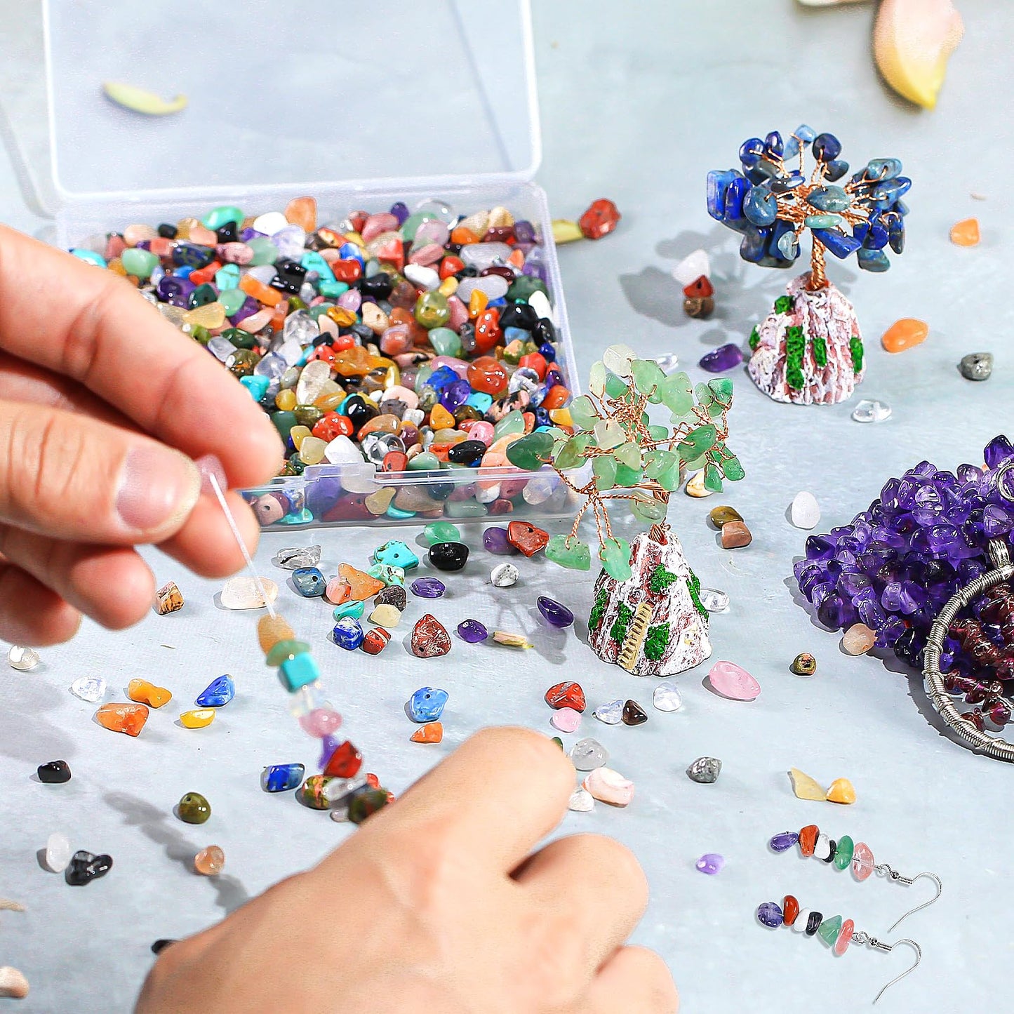 1000pcs Multicolor Natural Chips Stone Beads for Jewelry Making Supplies,Irregular Gemstones Beads Healing Crystal for Women Crafts,Loose Rocks Bead Hole Drilled DIY for Bracelet Jewelry (5-8mm)