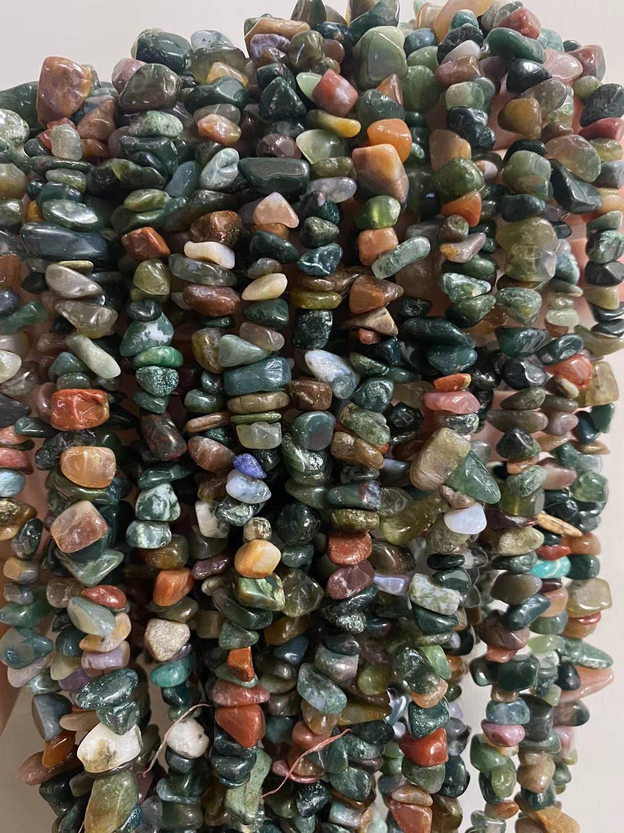jodaying 5-8mm Natural Indian Agate Gemstone Chips Healing Gravel Bracelets Necklace Kit Irregular Tumble Stone Beads DIY Crafts Design Jewelry Making 32"