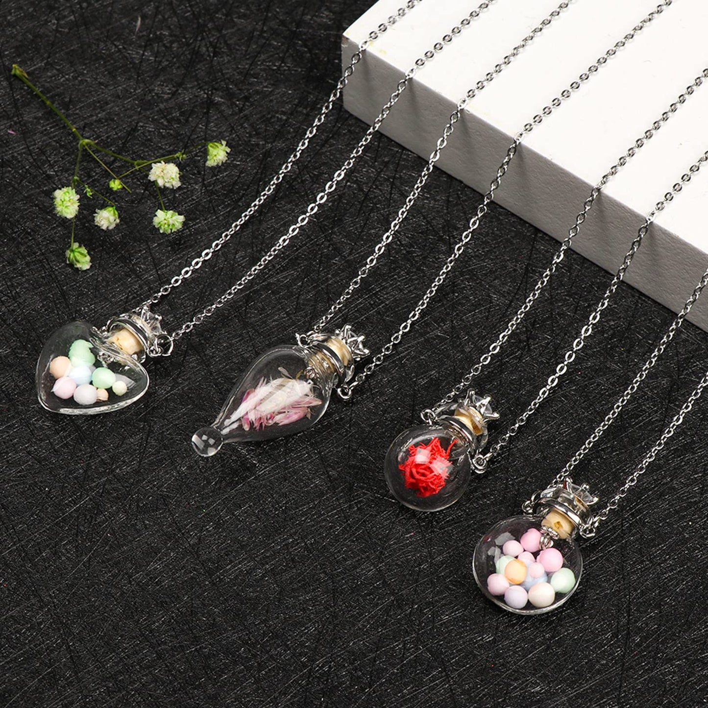 Women Long Necklace Clear Glass Aromatic Water Essential Oil Diffuser Bottle Natural Crystal Pendant for Girl Essential Oil Necklaces for