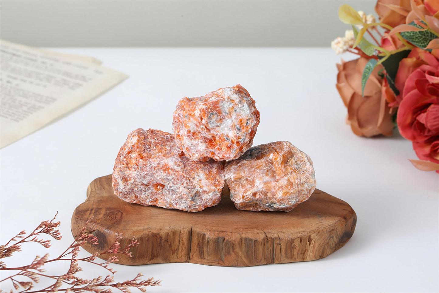 YATOJUZI Sunstone 1.8-2.2" Natural Raw Stones and Healing Crystals Large Stone Rough Crystal Rocks for Tumbling Cabbing Polishing Fountain Rocks Decoration 1PCS