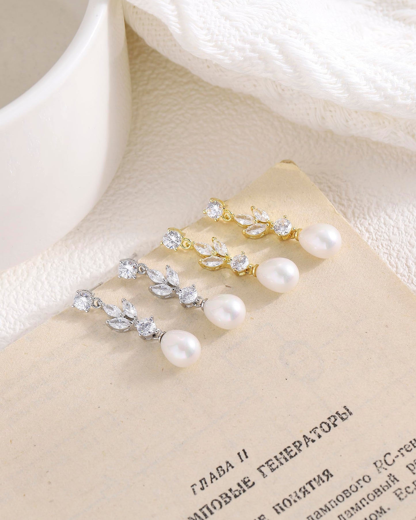 Pearl Earrings for Women, Trendy Silver Dangle Pearl Diamond Earrings Bridal Shower Gifts Wedding jewelry for Women