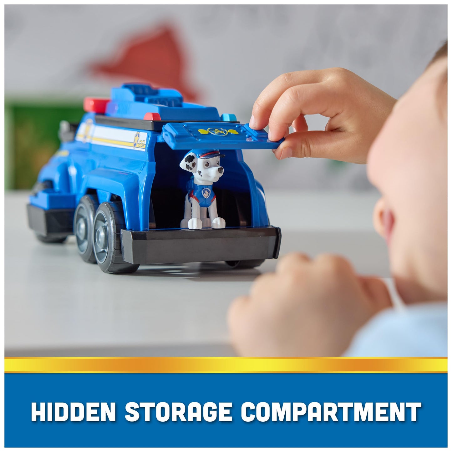 PAW Patrol Team Cruiser, Large Scale Vehicle with Exclusive Chase, Marshall, Skye, Rubble, Rocky & Zuma Action Figures, Toys for Boys & Girls Ages 3+