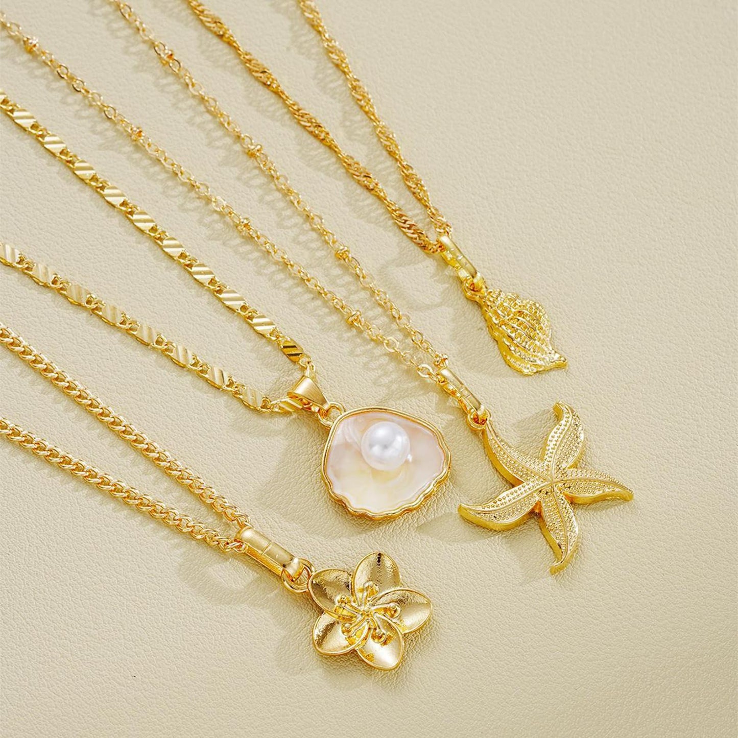 4 Pcs Seashell Starfish Necklace for Women Gold Starfish Pearl Boho Necklace Trendy Shell Flower Pendant Necklace Dainty Multi Layered Seashell Necklace Summer Beach Vacation Jewelry Gifts (flower)