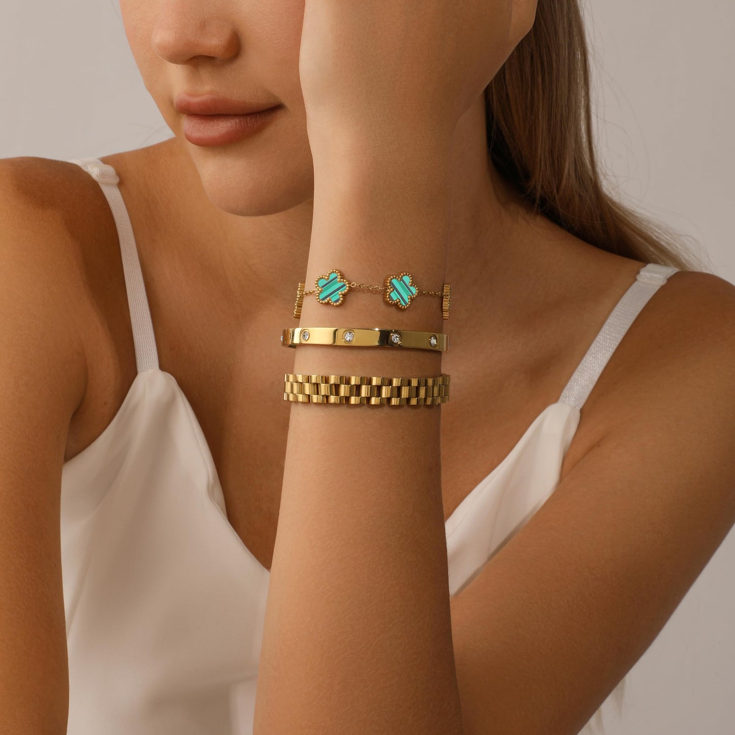 YOQ Stackable Four Leaf Clover Bracelets for Women, 18K Gold Plated Love Bangle Bracelets Set, 3 Pcs Charm Jewelry Gifts (Green)