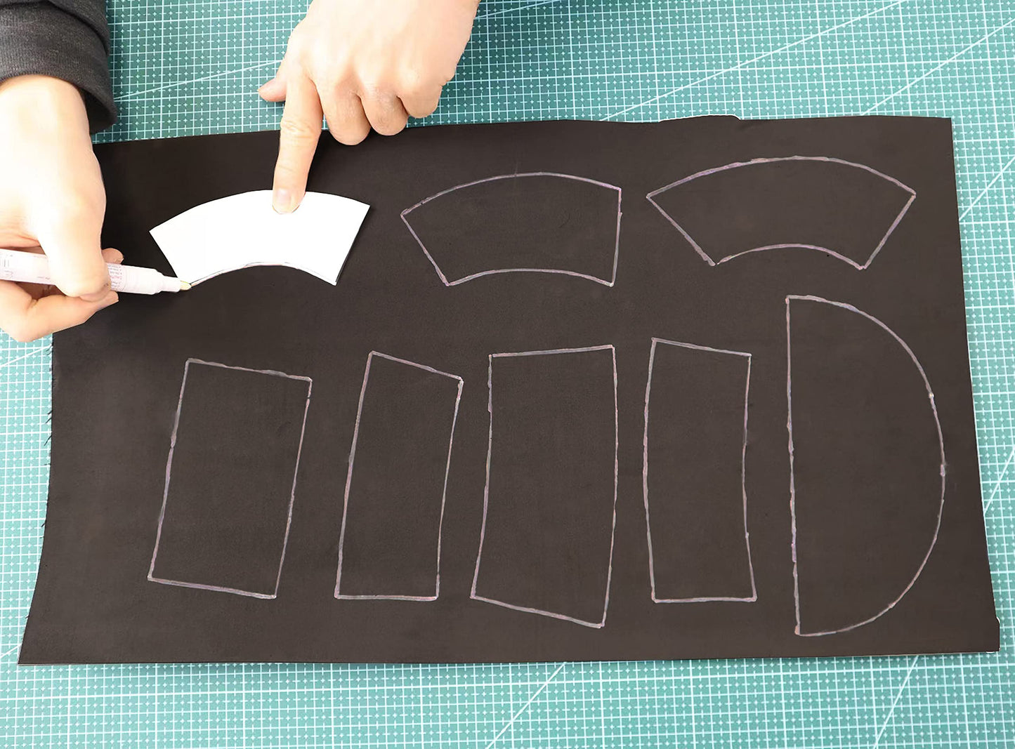OISAKLD EVA Foam 2mm-10mm 13.7"×39" Craft Foam Sheet 74 kg/m³ Cosplay Foam for Craft Model Cosplay 10mm
