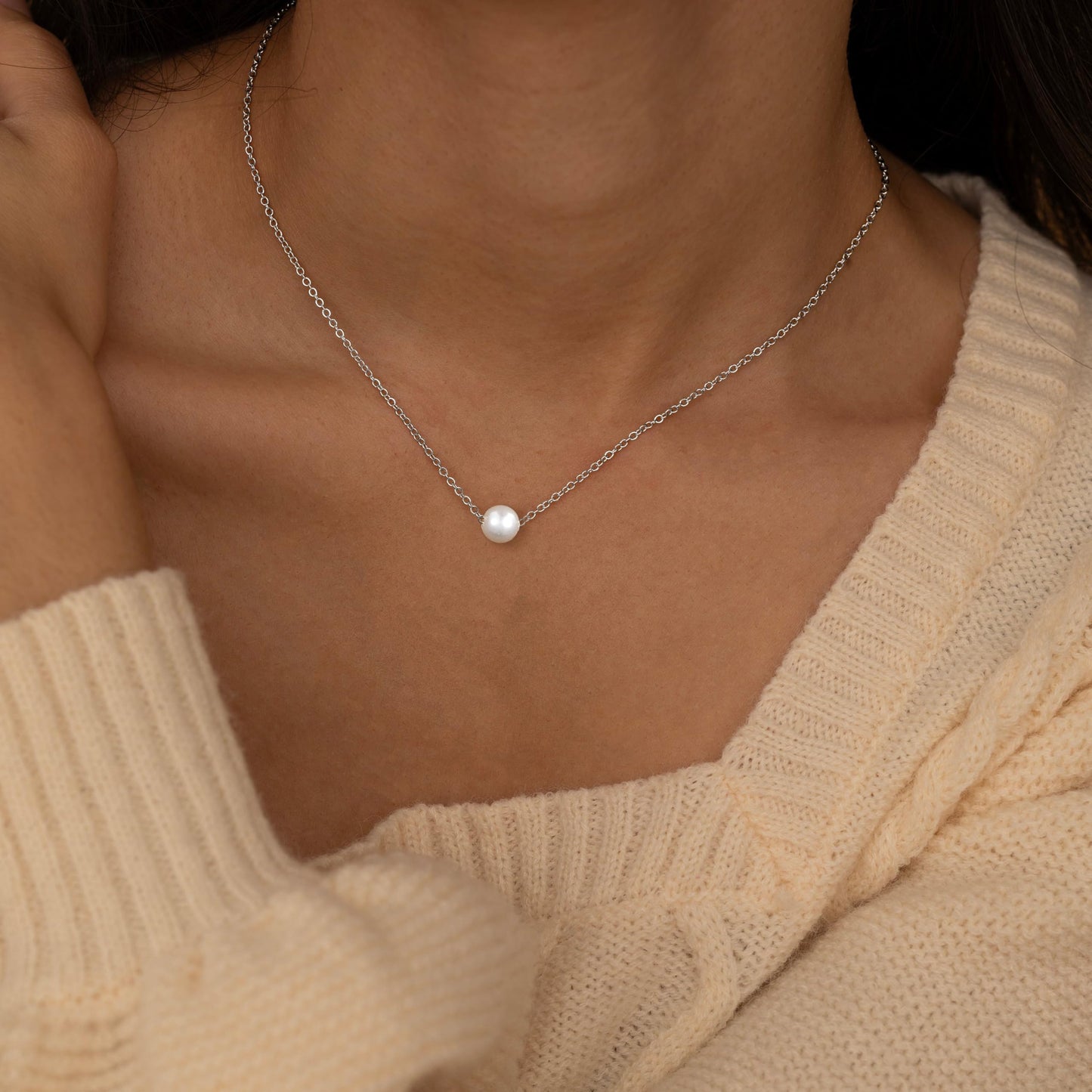 Sargetou Pearl Necklace for Women,14k Silver Plated Waterproof Small Cute Dainty Choker Necklace Drop Circle Single Pearl Chain Trendy Jewelry Fashion Gift
