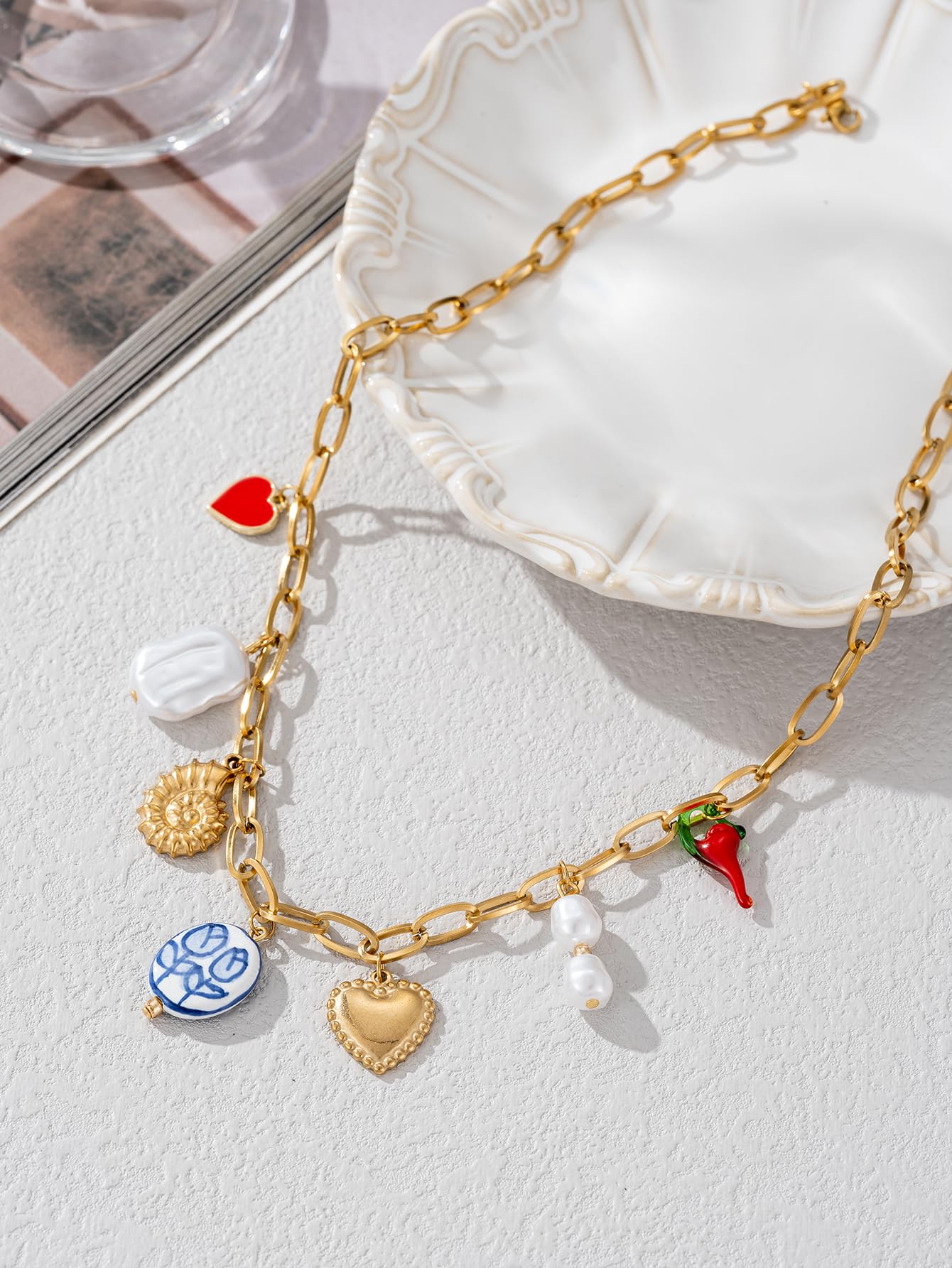 Trendy Stainless Steel Gold Plated Charm Necklace with Heart Pearl Pepper Conch Ceramic Pendant Necklace for Women Collares Chokers Jewelry (Collares Chokers)
