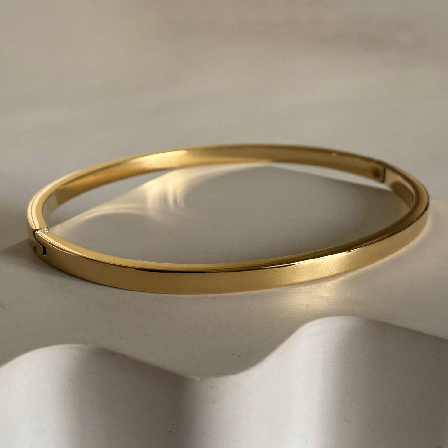 MARYLAX Gold Bangle Bracelets for Women, Trendy Dainty 14K Gold Plated Oval Bangles Bracelet for Women, Stackable Friendship Bracelets Love Bangle Christmas Birthday Gifts