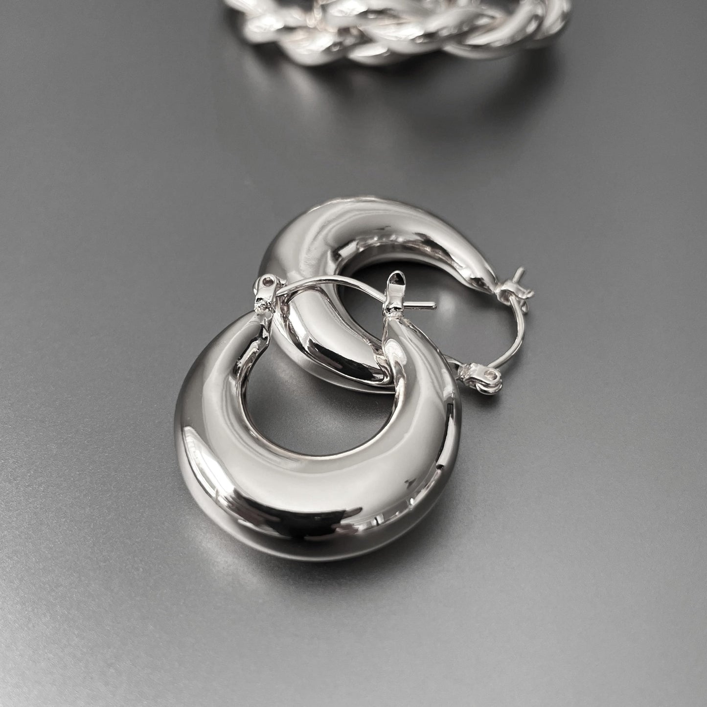 Necocy Silver Hoop Earrings for Women, Chunky Silver Earrings 925 Sterling Silver Plated Twisted Hoop Hypoallergenic Large Thick Hoops Aesthetic Jewelry for Women