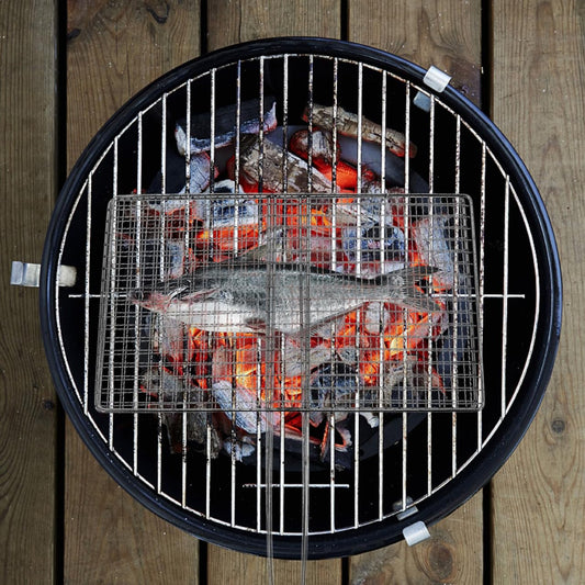 BESPORTBLE Fish Grill Basket, Fish Grilling Basket for Outdoor Stainless Steel Folding Grill Accessories Grill Basket for Bar Camping Picnics Parties