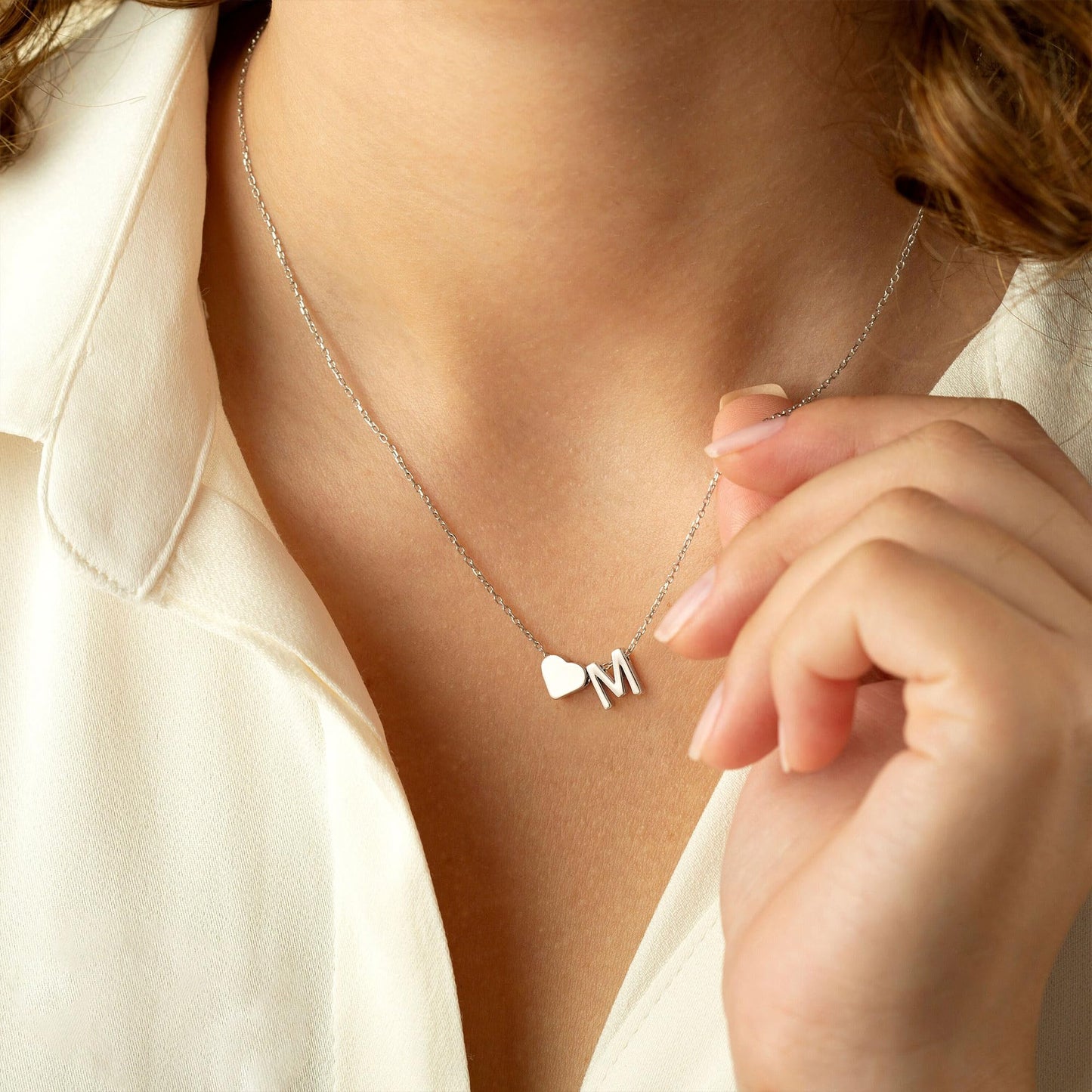 Turandoss Heart Initial Necklace for Women, 18K White Gold Plated Heart Initial C Dainty Necklaces Tiny Silver Necklaces Birthday Gifts for Women Jewelry