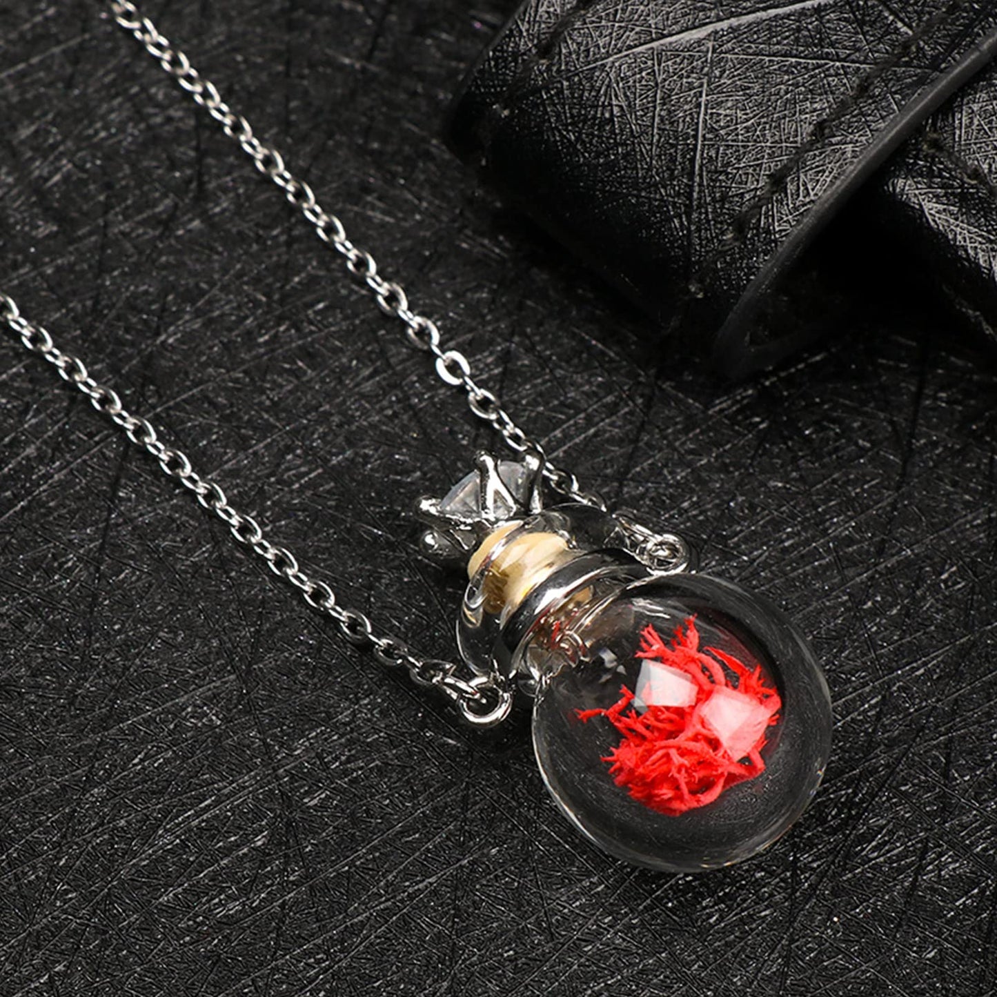 Essential Oil Diffuser Perfumes Bottle Pendant Necklace Jewelry Clear Tear Drop Vial Essential Oil Pendant Necklace Bottle Necklaces for Women
