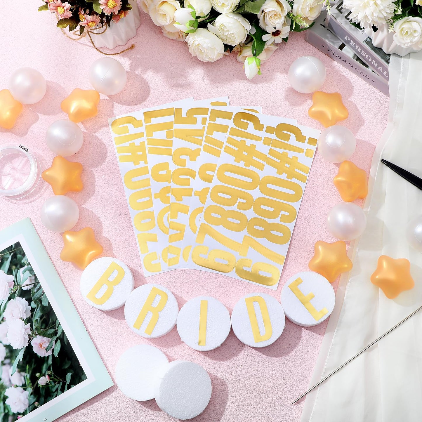 Simgoing 103 Pcs DIY Graduation Lei Giant Friendship Bracelet 2026 Grad Necklace Garland Jumbo Birthday Friendship Banner Kit Famous Singer Customizable Party Decor(Gold and White)
