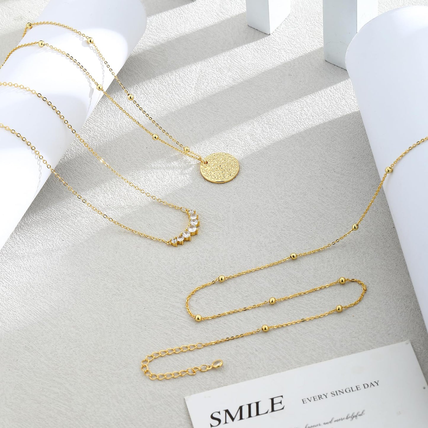 AGWOLF Gold/Silver Layered Necklaces for Women,Dainty 14k Gold Plated Stackable Choker Necklaces for Women,Trendy Layering Coin Chain Pendant Jewelry Set Gifts