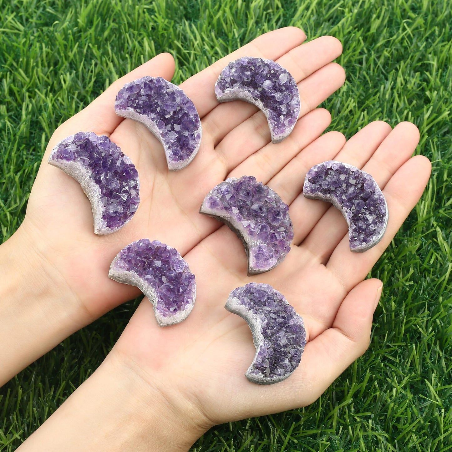 ZHIYUXI Moon Gifts Crystal Cluster Gemstones Amethyst Healing Crystals Moon Gifts for Women Gem Stone Rock Geode Protection Crystals Raw Stone Decor Energy Balance Reiki Home Decor